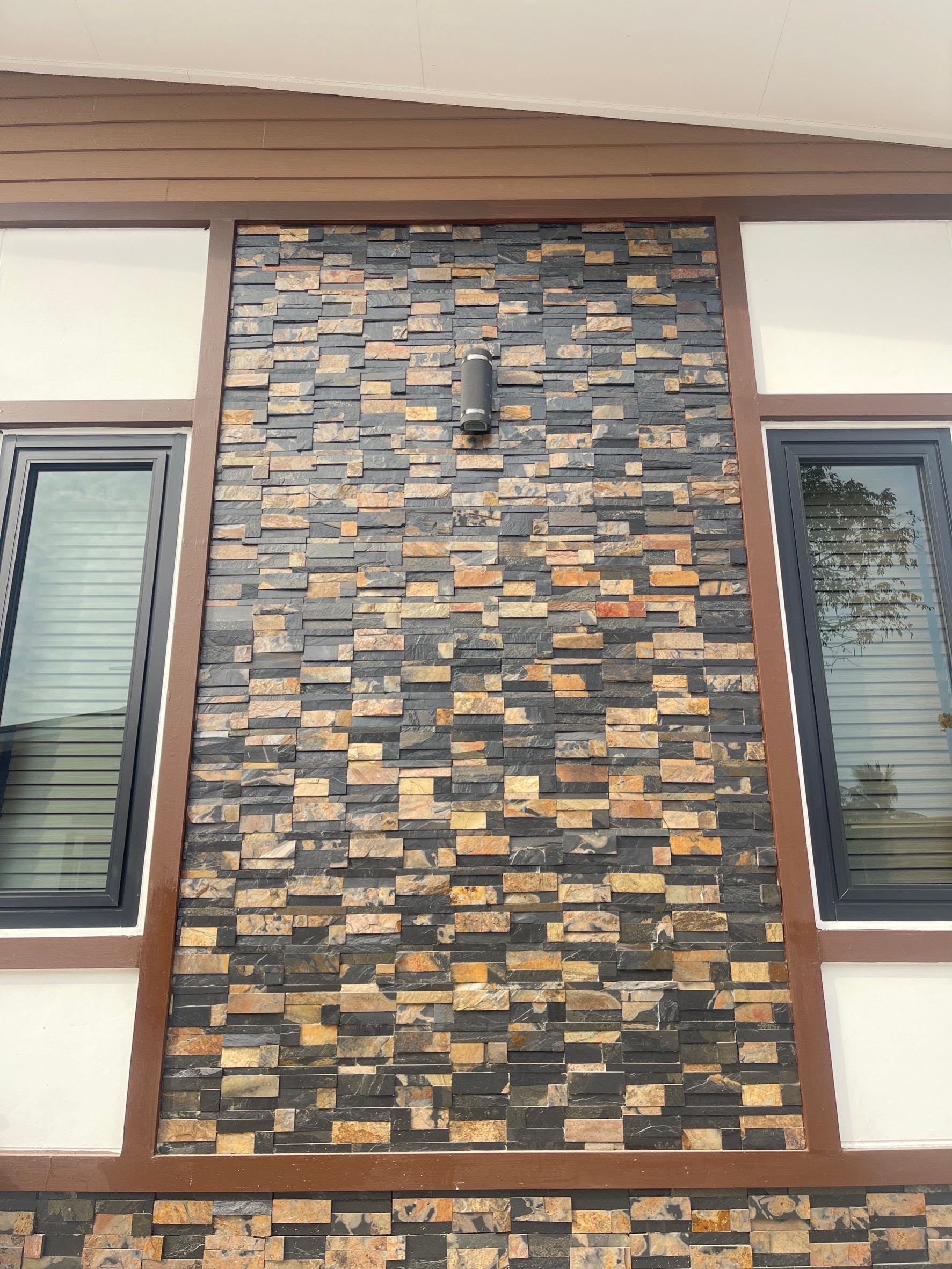 หินกาบจิ๊กซอว์สีลายสนิม แบบ 7 ชิ้น ขนาดแผ่น 10x30 ซม. ผลิตจากหินธรรมชาติแท้ 100 เปอร์เซ็นต์