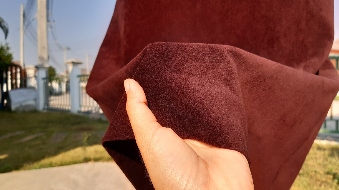 กระโปรงผ้ากำมะหยี่