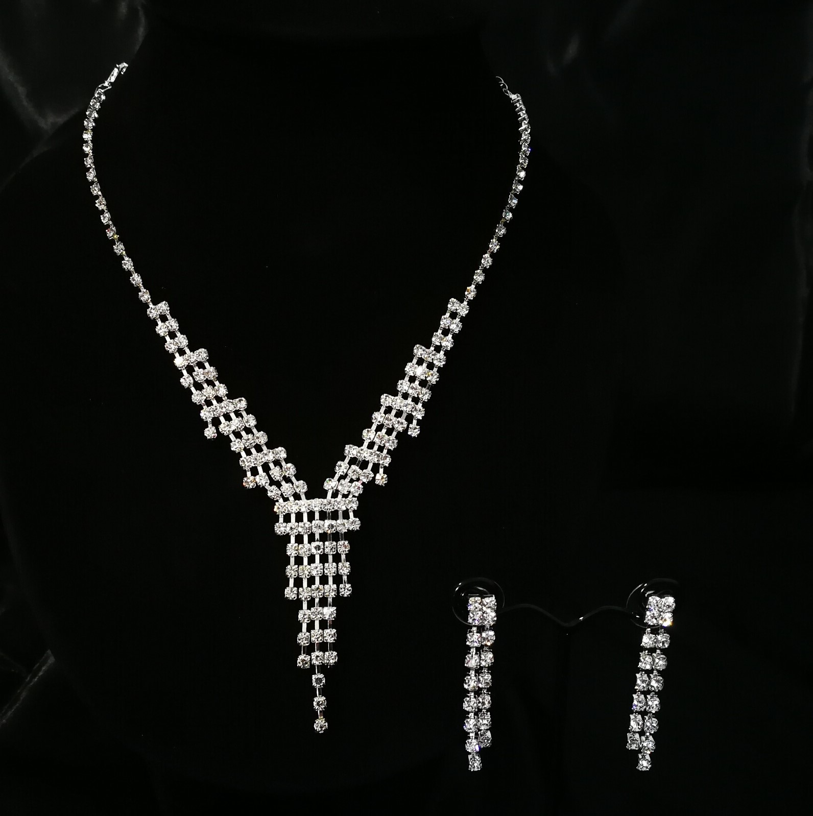 DIAMOND NECKLACE EARRINGS 18K WHITE GOLD สร้อยคอ ต่างหู เพชร ทอง 18K Pre-order