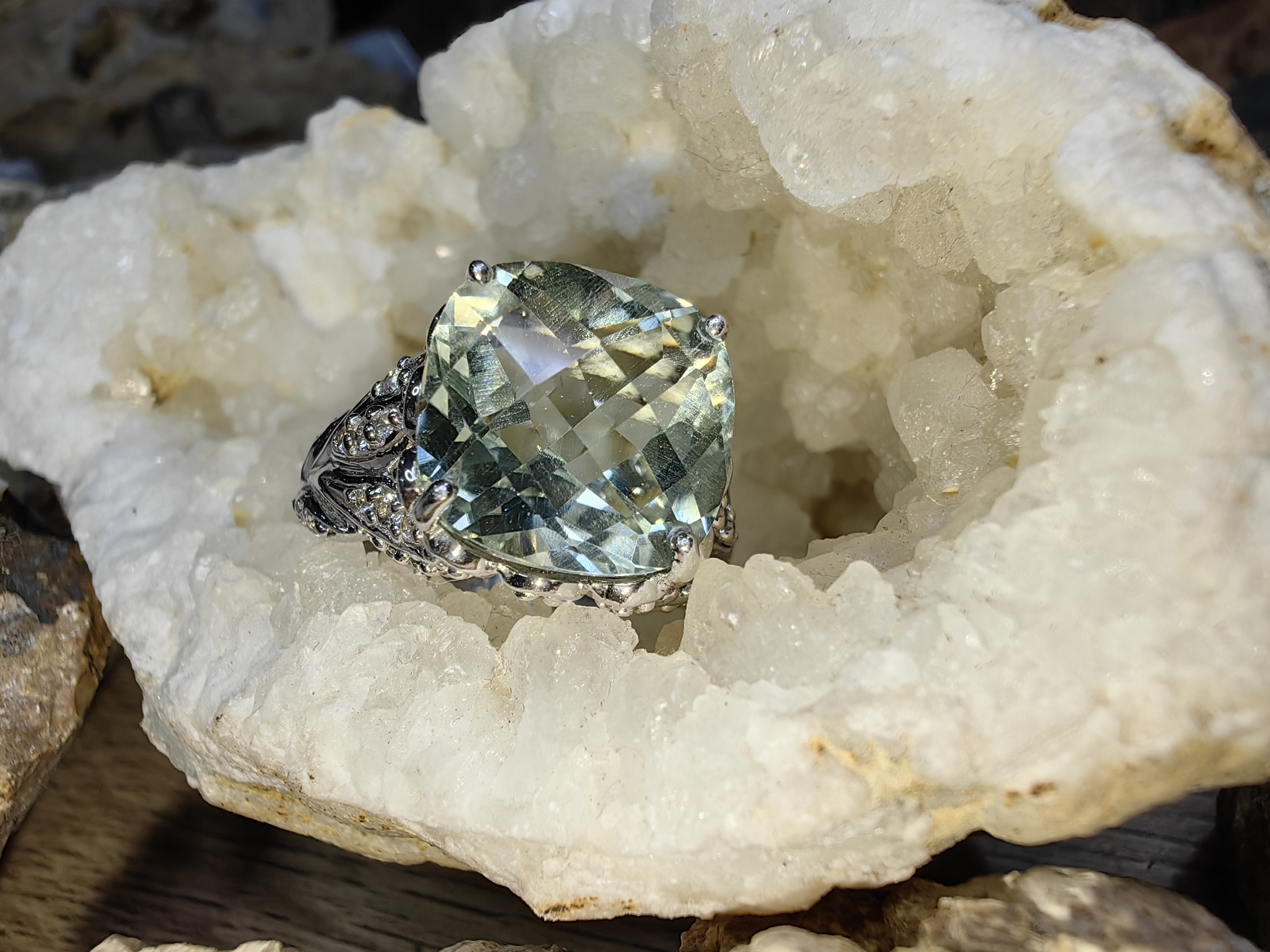 LEMON QUARTZ WHITE TOPAZ RING