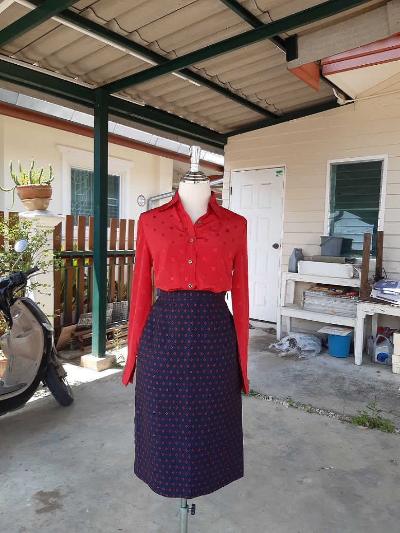 กระโปรงลายปักลายไทย