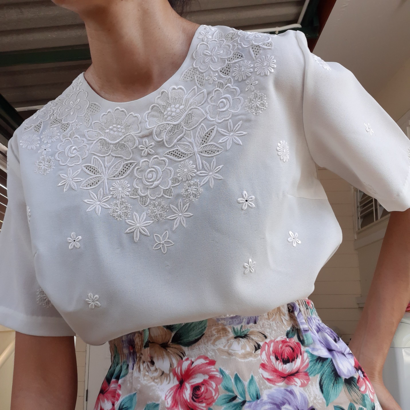 เสื้อขาววินเทจ งานปักมือโบราณ