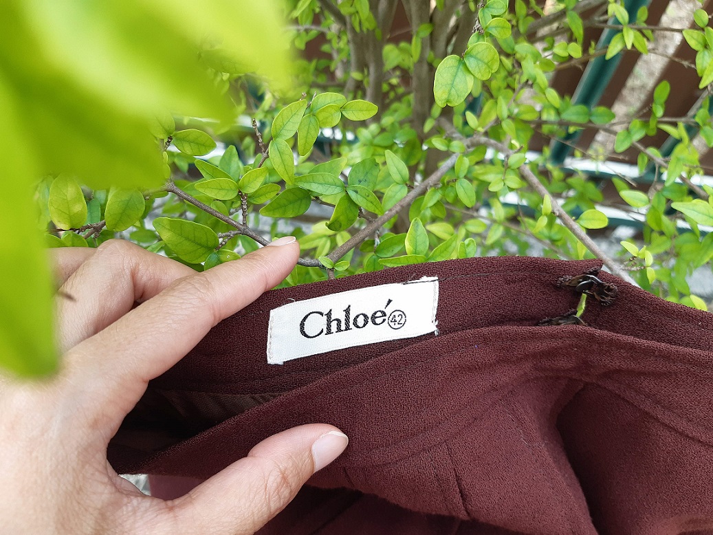 กระโปรงพลีทสีน้ำตาล แบรนด์ Chloe'