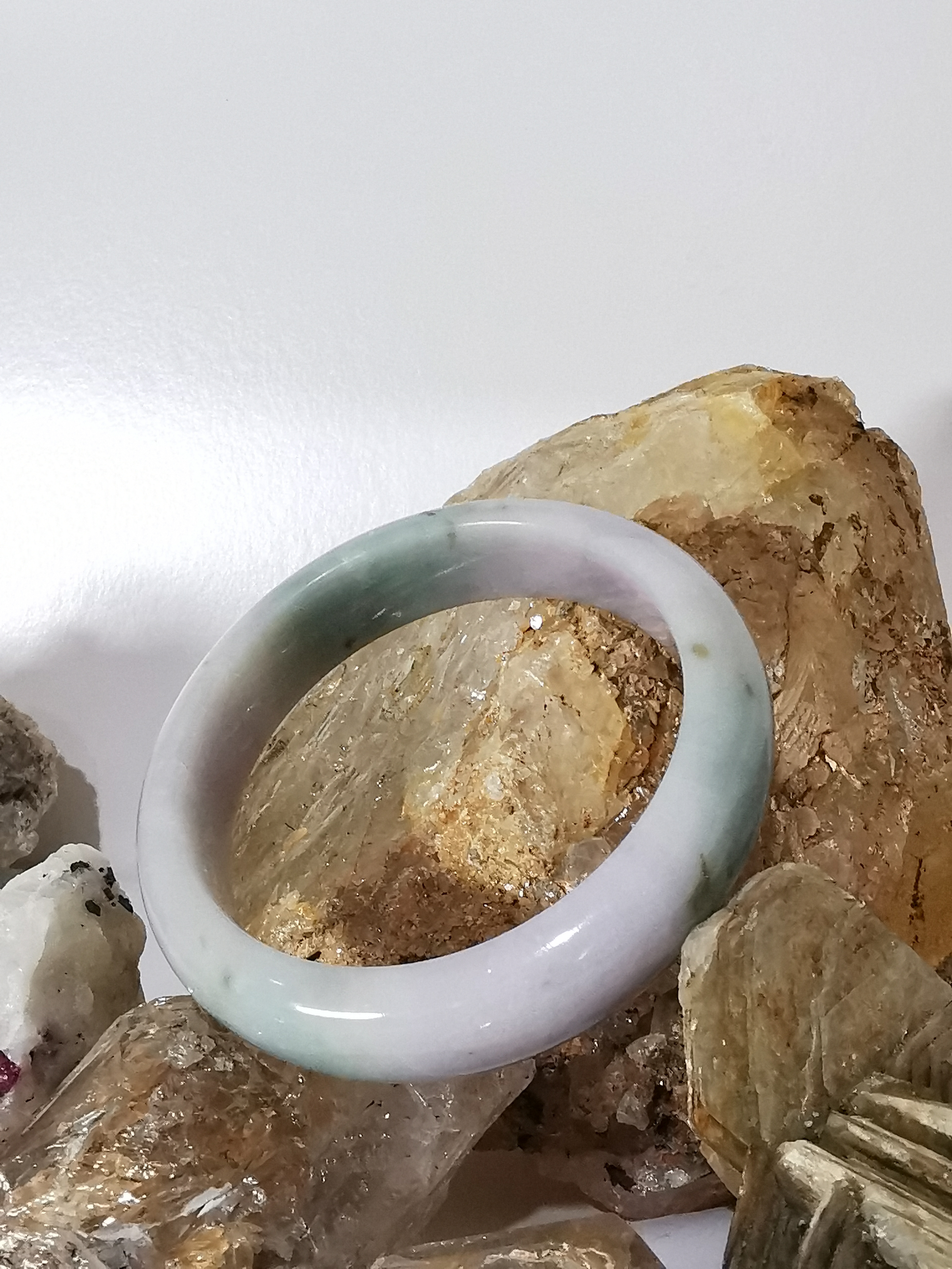 Violet Green Jadeite Bangle กำไลหยกเจไดต์แท้ Diameter/ เส้นผ่านศูนย์กลางด้านใน /size 56 mm.