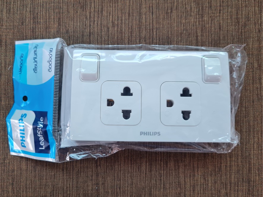 Philips Set ชุดเต้ารับกราวน์คู่ สวิตซ์คุม เปิด-ปิดไฟ สีขาวหรือดำ สีดำ ปลั๊กไฟมีสวิตซ์ ฟิลลิป์ ปลักไฟมีสวิทซ์