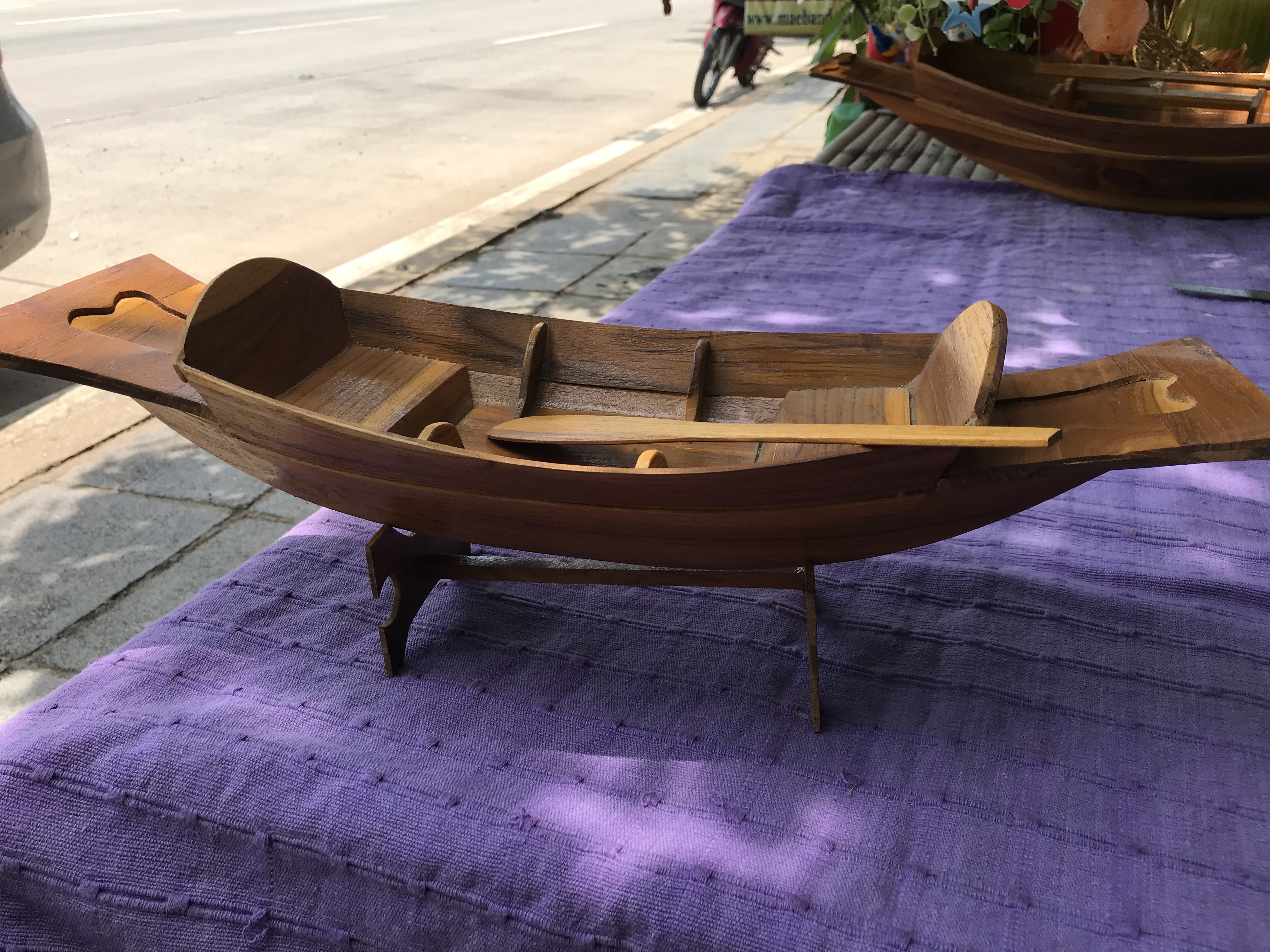 เรือไม้สัก 30cm.
