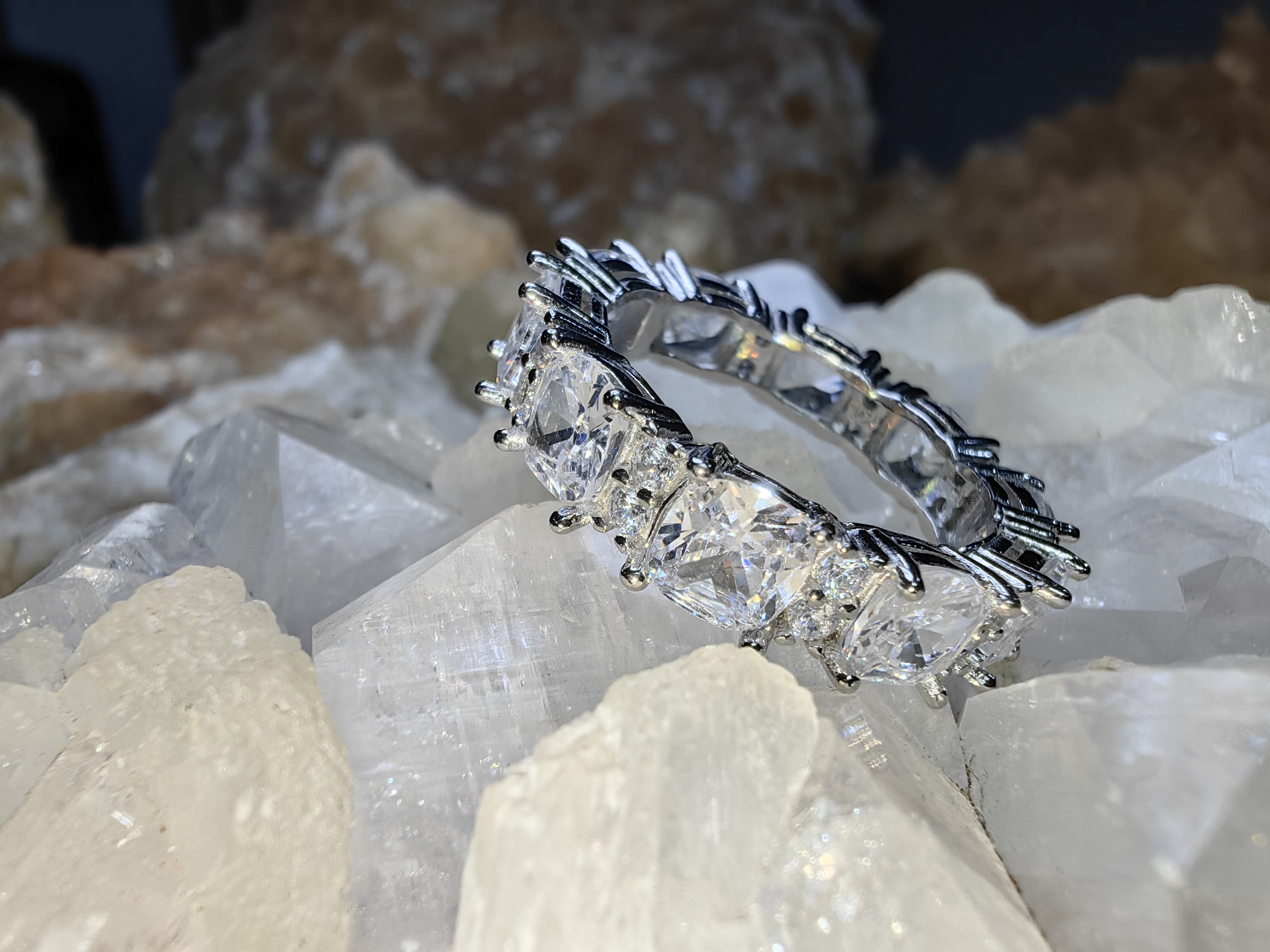 Zircon, Swiss Diamond 925 Sterling Silver แหวนเพทาย ล้อมเพชรสวิส Size 57 เงินแท้ 925