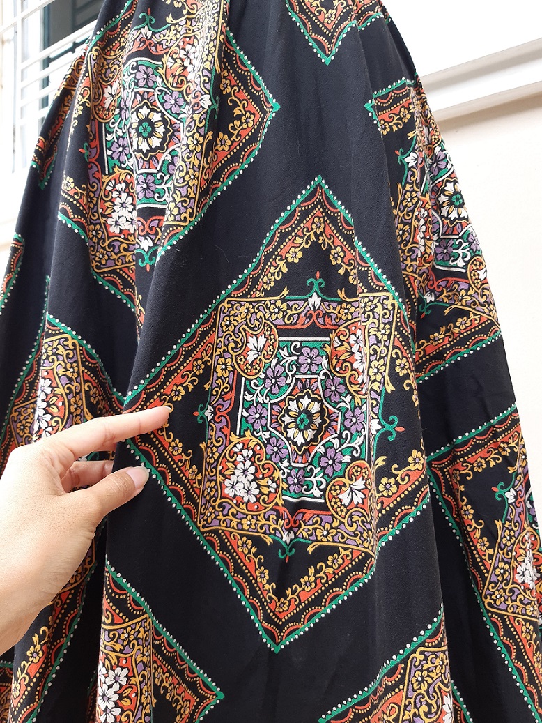 เดรสวินเทจลายดอกไม้ สายผูกปรับความยาวได้เอง