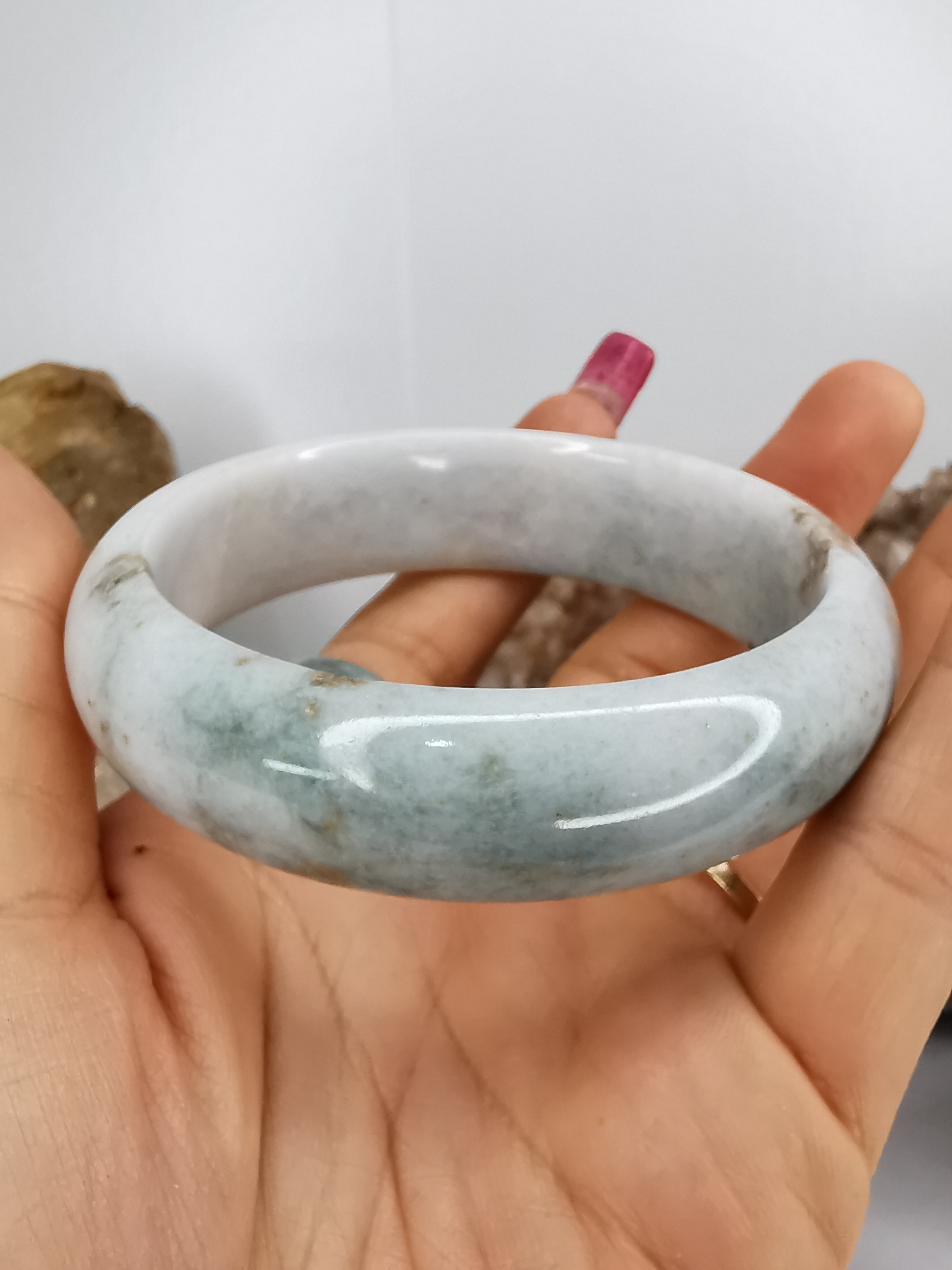 White Green Brown Jade Bangle กำไลหยกเจไดต์แท้ Diameter/ เส้นผ่านศูนย์กลางด้านใน 60 mm.