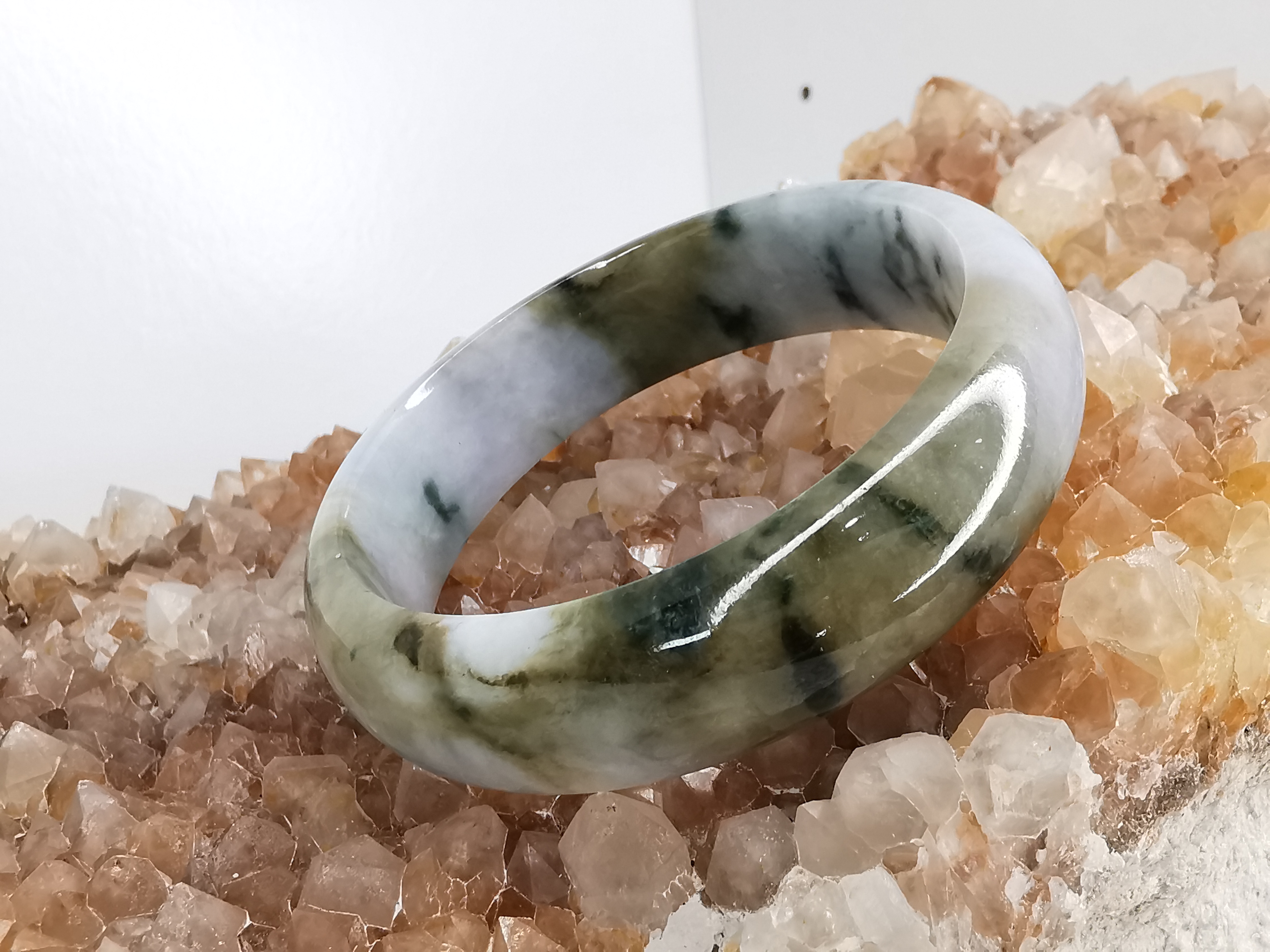 Blue Green Yellow White Jade Bangle กำไลหยกเจไดต์แท้ Diameter/ เส้นผ่านศูนย์กลางด้านใน 53 mm.