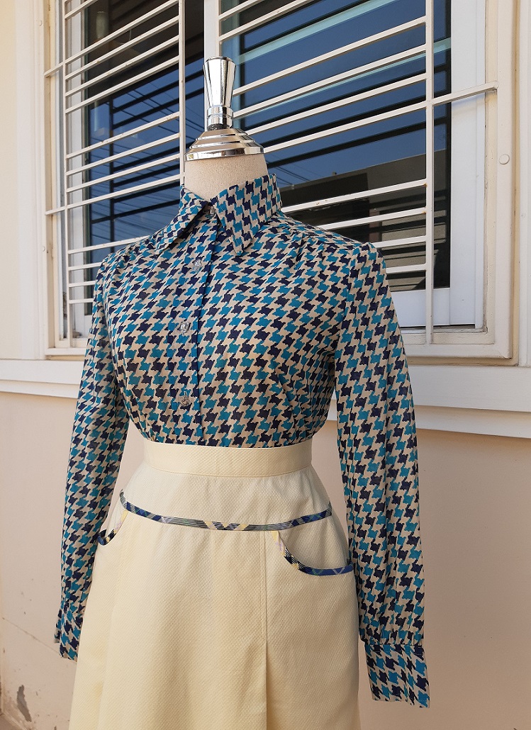 กระโปรงทรงเอจีบพลีทสีครีม