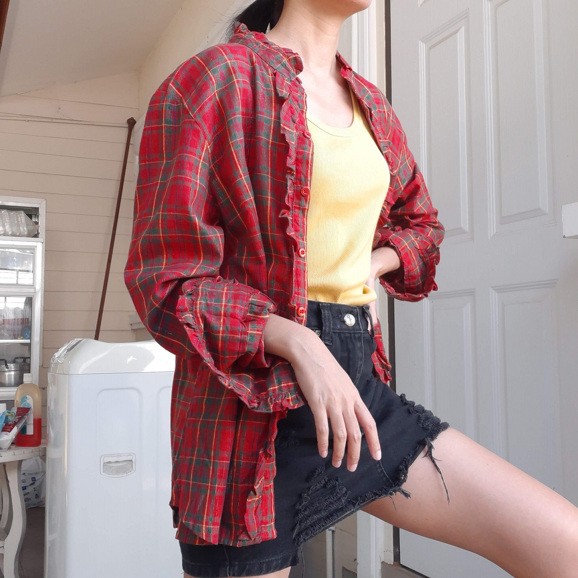 เสื้อลายสก็อตสีแดง ผ้าวิ๊งๆ