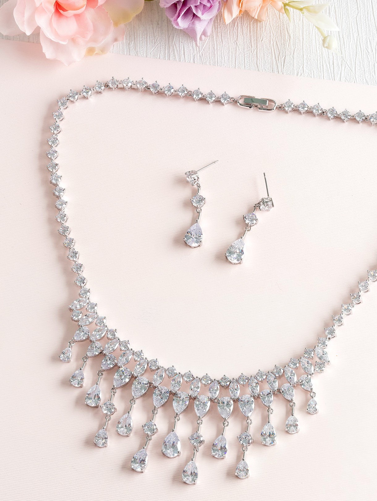 DIAMOND JEWELRY 18K WHITE GOLD NECKLACE EARRING สร้อยคอ ต่างหู เพชร ทอง 18K Pre-order
