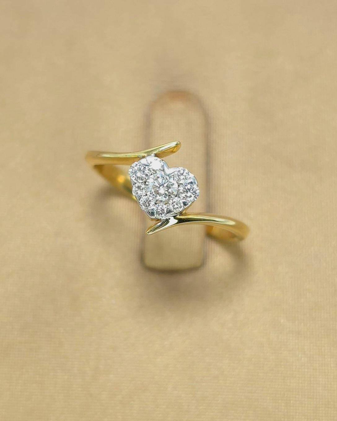 🚫ปิดการขาย(SoIdOut)🚫แหวนทองคำ 18K เพชรเกสร 9 ตัง 1 เม็ด 2 ตัง 2 เม็ด 1 ตัง 6 เม็ด รวม 19 ตัง น้ำ 96-97 ความสะอาด vvs ไซส์ 49 น้ำหนัก 1.69 กรัม ราคา 5,900.-(Net)