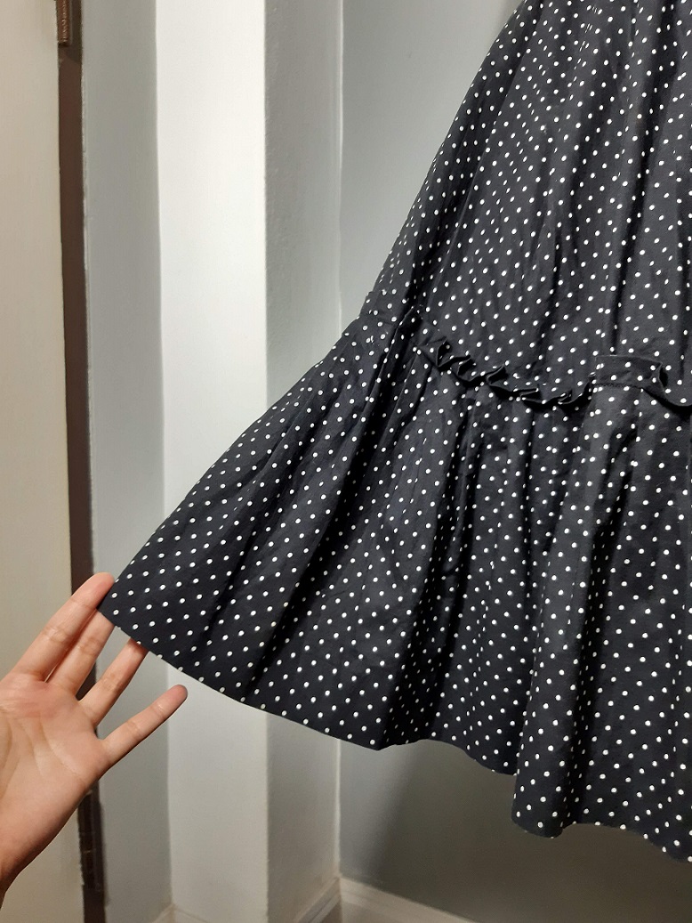 กระโปรงสีดำลายจุด งานญี่ปุ่น
