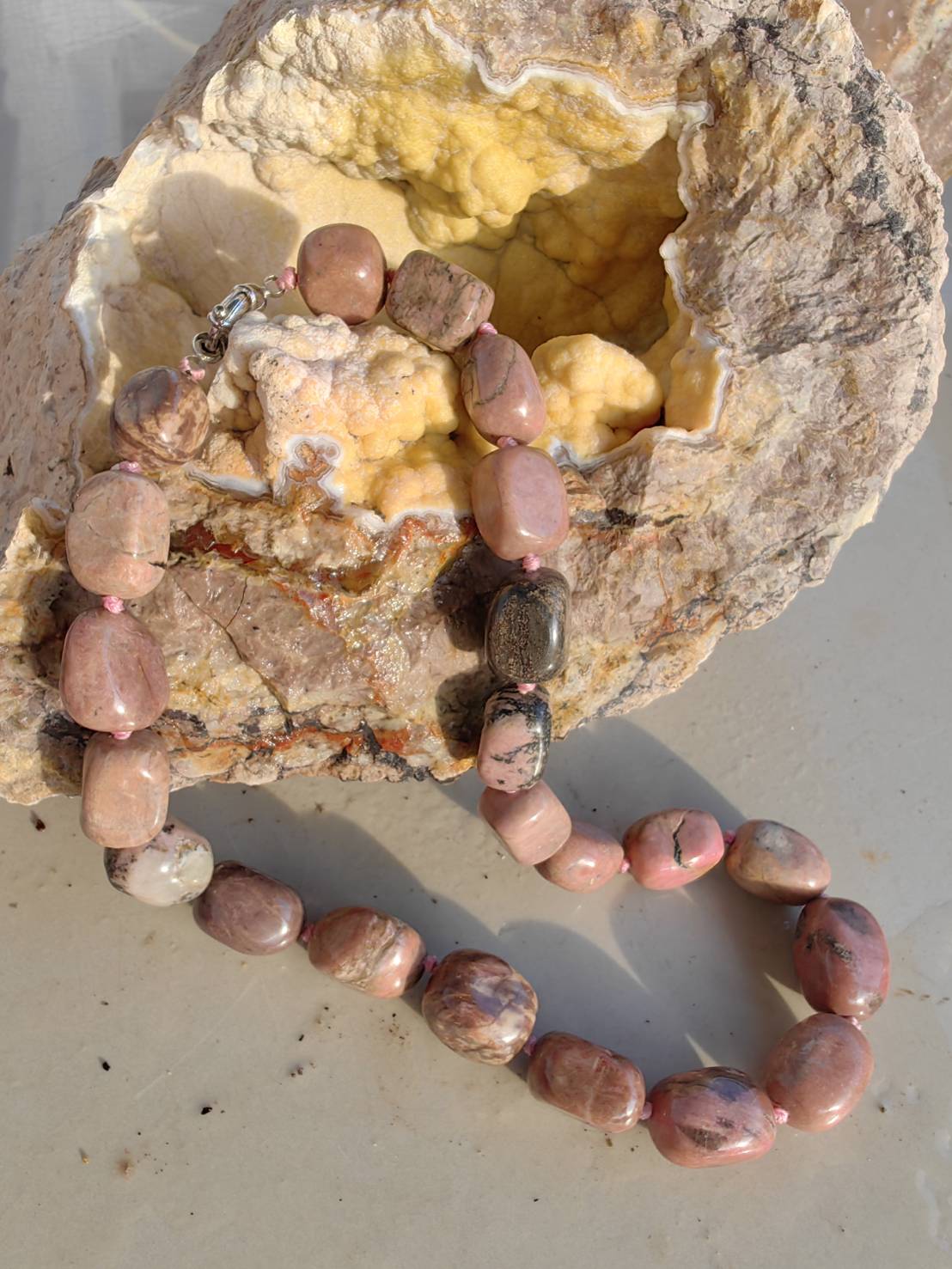 Rhodochrosite Necklace สร้อยคอโรโดโครไซต์ L 49 cm. 989.00 ct.