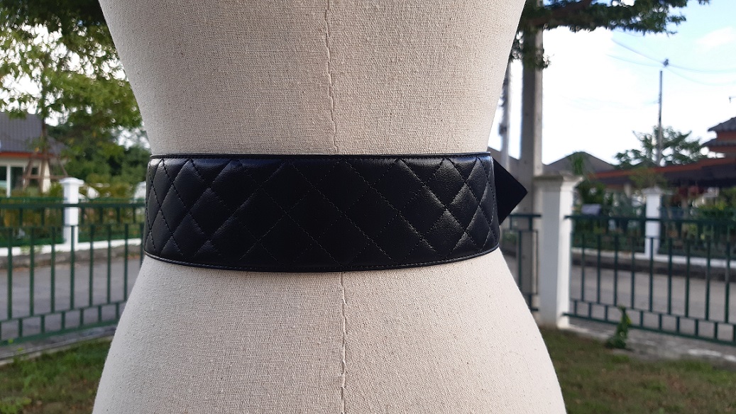 เข็มขัดวินเทจสีดำ สไตล์ CHANEL