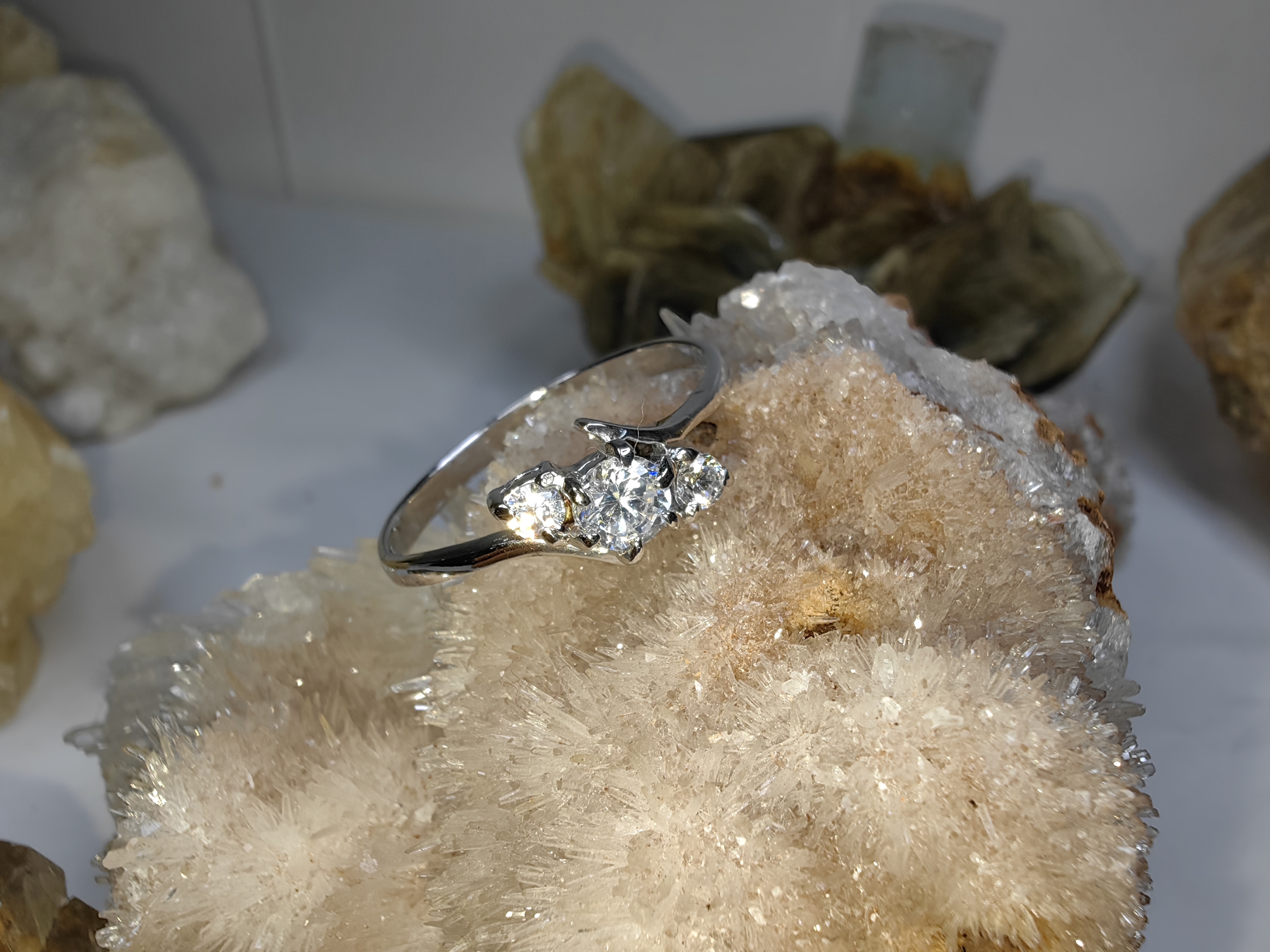 แหวนเพชร CZ เงินแท้ 92.5% Cubic Zirconia 925 Sterling Silver Ring Size 57