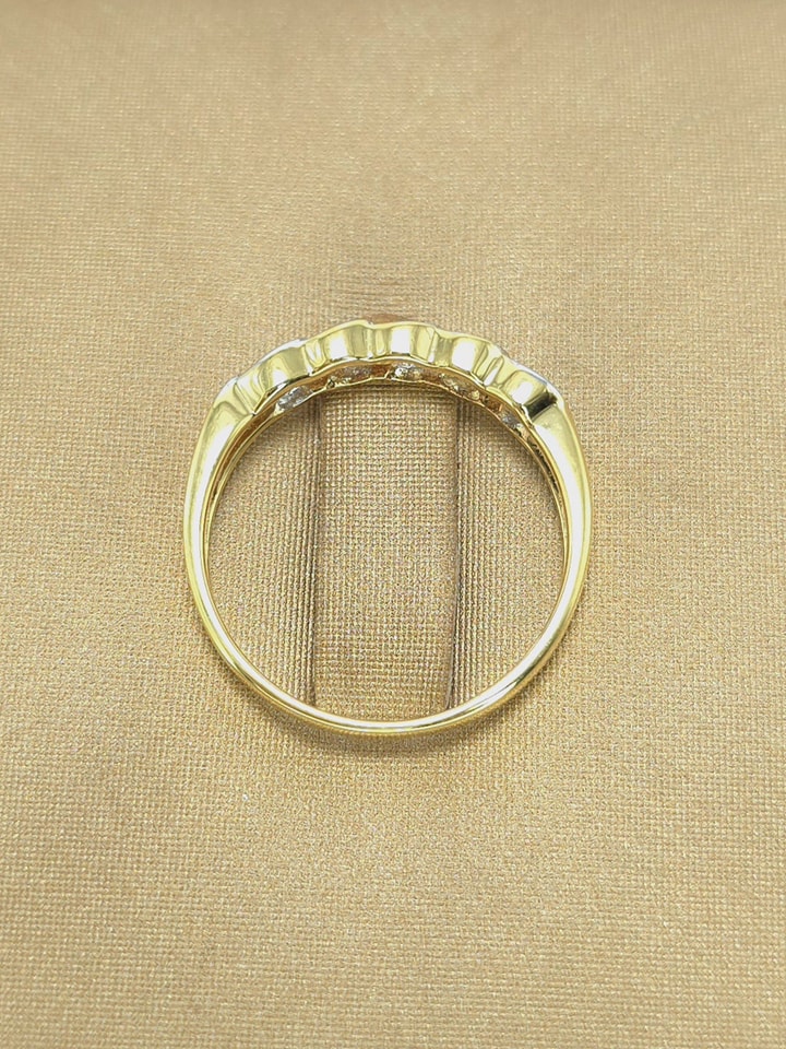 🚫ปิดการขาย(SoIdOut)🚫แหวนทองคำ 18K เพชรเกสร 5 ตัง 5 เม็ด รวม 25 ตัง น้ำ 97-99 ความสะอาด vvs ไซส์ 53 หน้ากว้าง 4 มิล น้ำหนัก 2.48 กรัม ราคา 8,900.-(Net)