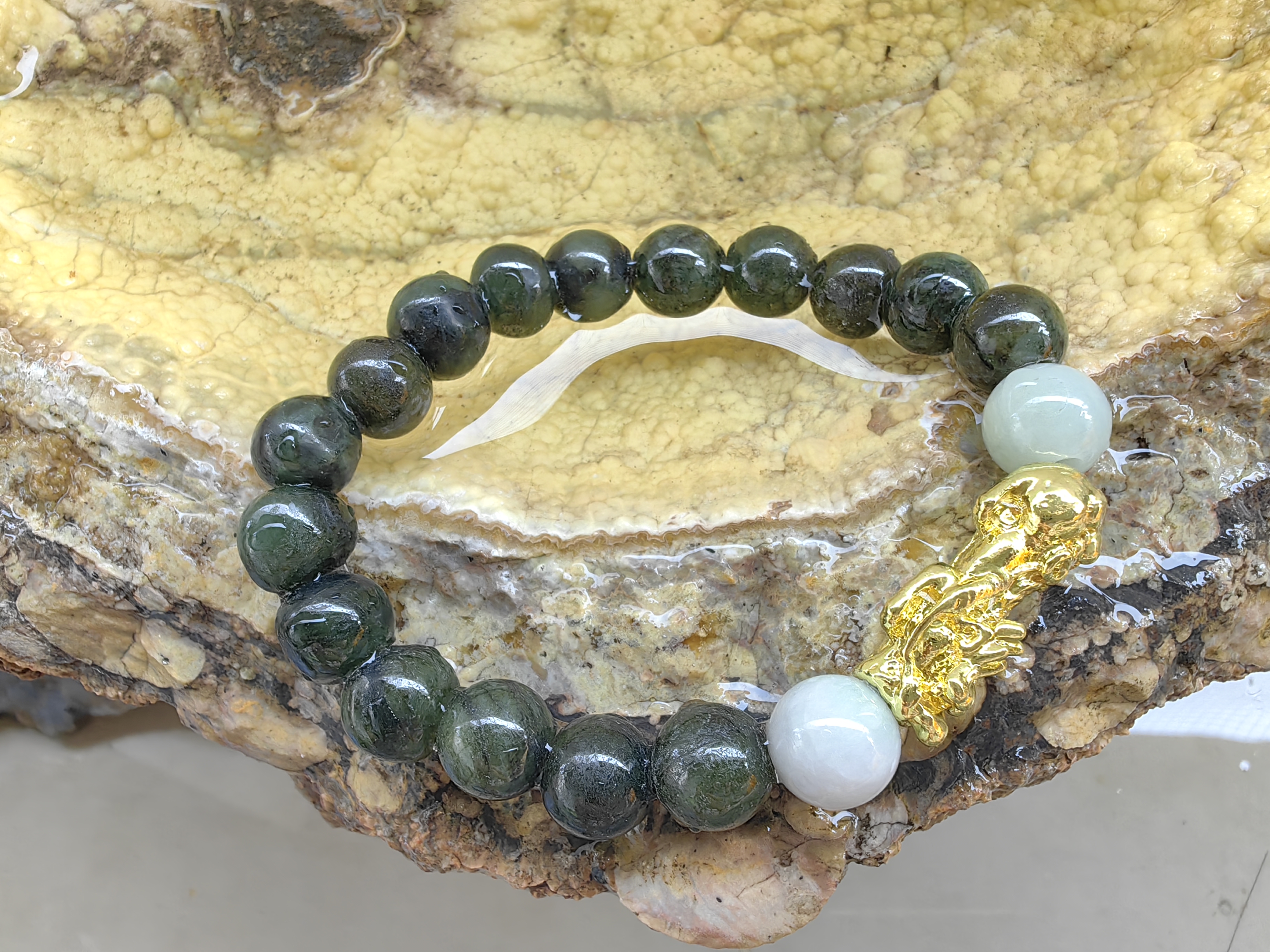 Burmese Jadeite Bracelets Dragon Gold plated Round 10 mm. สร้อยข้อมือหยกพม่าปี่เซียะชุบทอง กลม 10 มม. Free Size