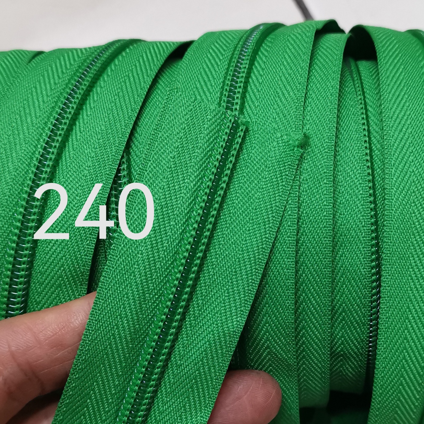 #5 ซิป240เขียว 10เมตร