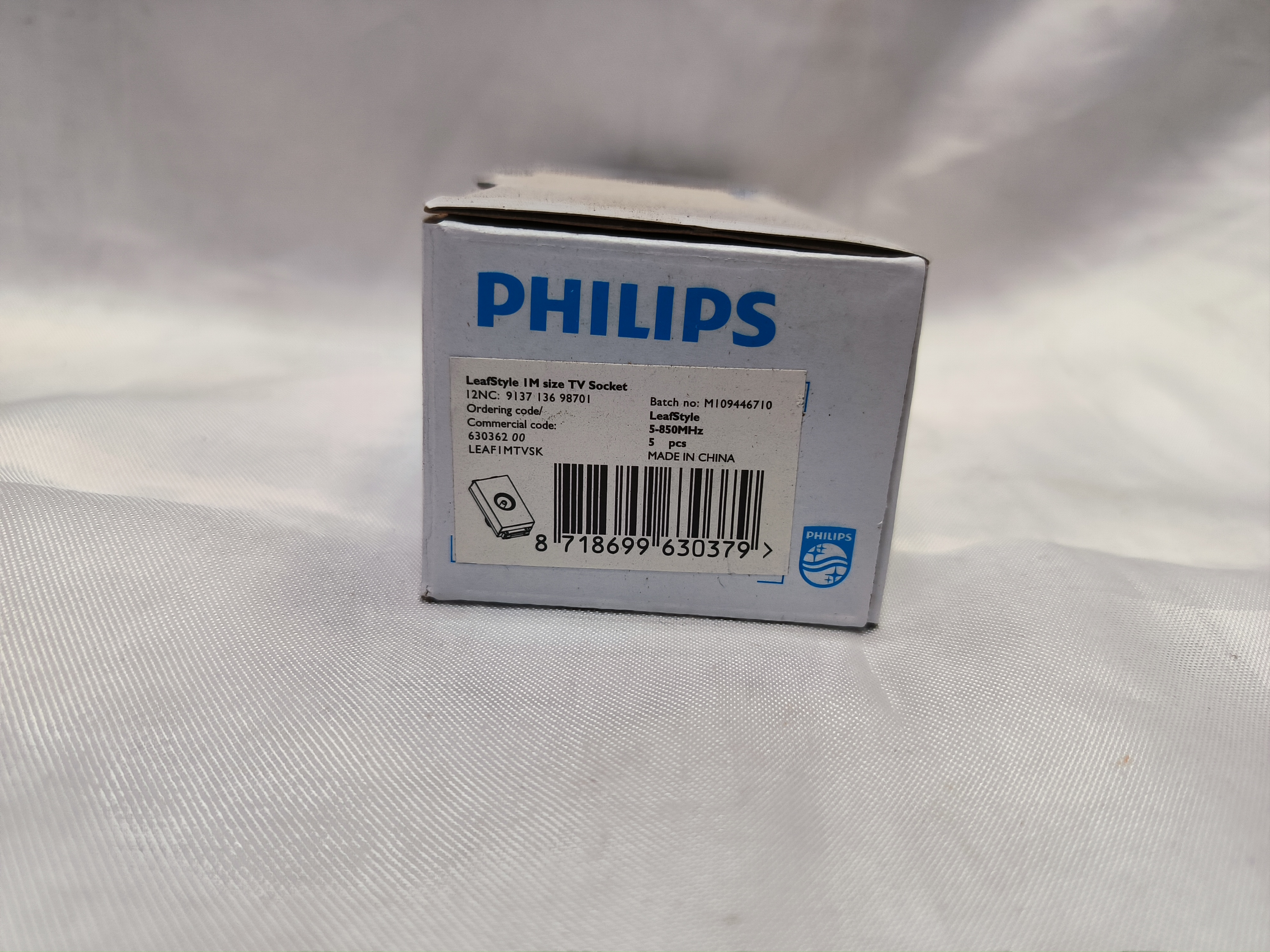 เต้ารับโทรทัศน์ PHILIPS ปลักทีวี รุ่น LEAF TV SOCKET สีขาว สีดำ PLUG TV WHATE BLACK