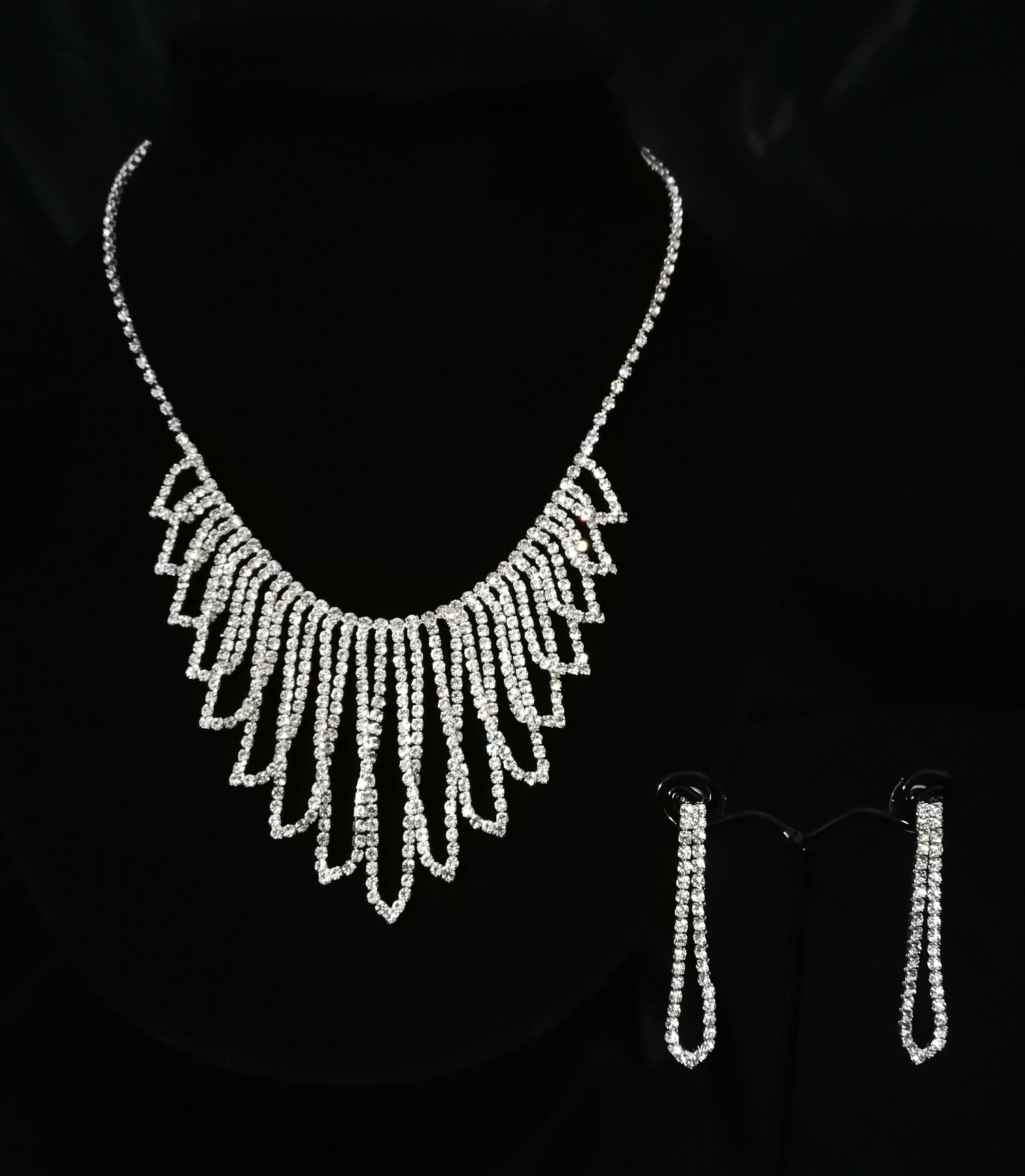 DIAMOND 18K WHITE GOLD NECKLACE EARRINGS สร้อยคอ ต่างหู เพชร ทอง 18K Pre-order