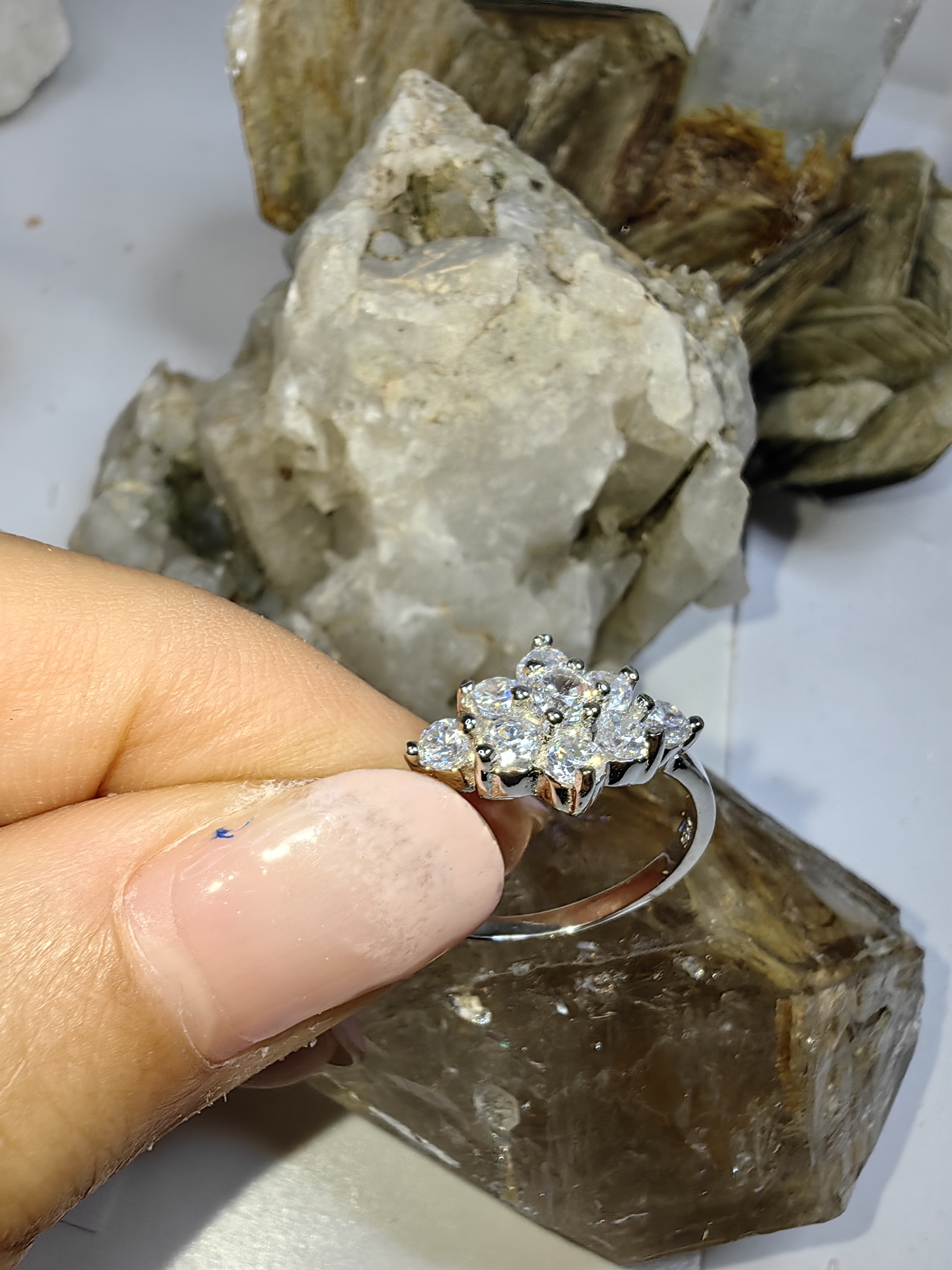 แหวนเพชร CZ เงินแท้ 92.5% Cubic Zirconia 925 Sterling Silver Ring Size 55