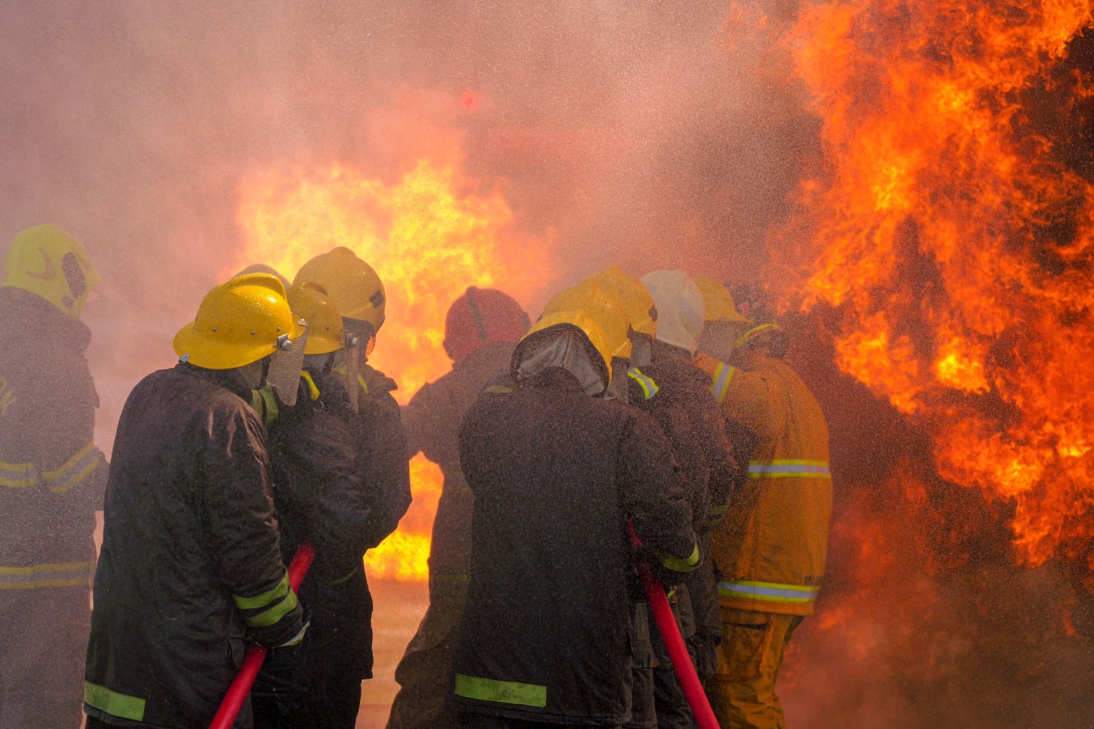 หลักสูตร การดับเพลิงขั้นก้าวหน้า (Advance Fire Fighting Training Course) Pubilc ท่านละ 9,500 บาท