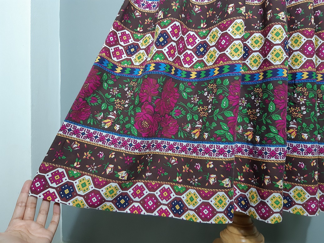 กระโปรงยาวลายดอกแบรนด์ Beneton