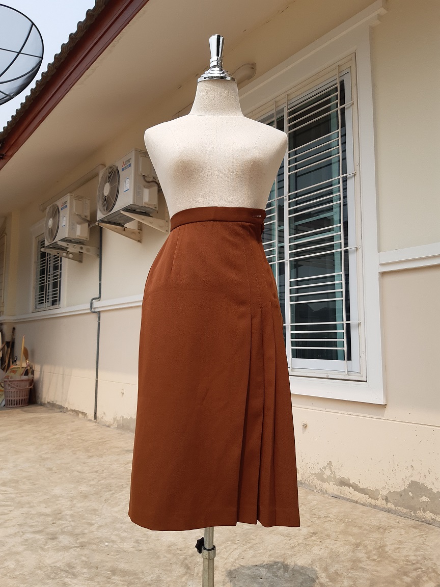 กระโปรงพลีททำงานสีน้ำตาล