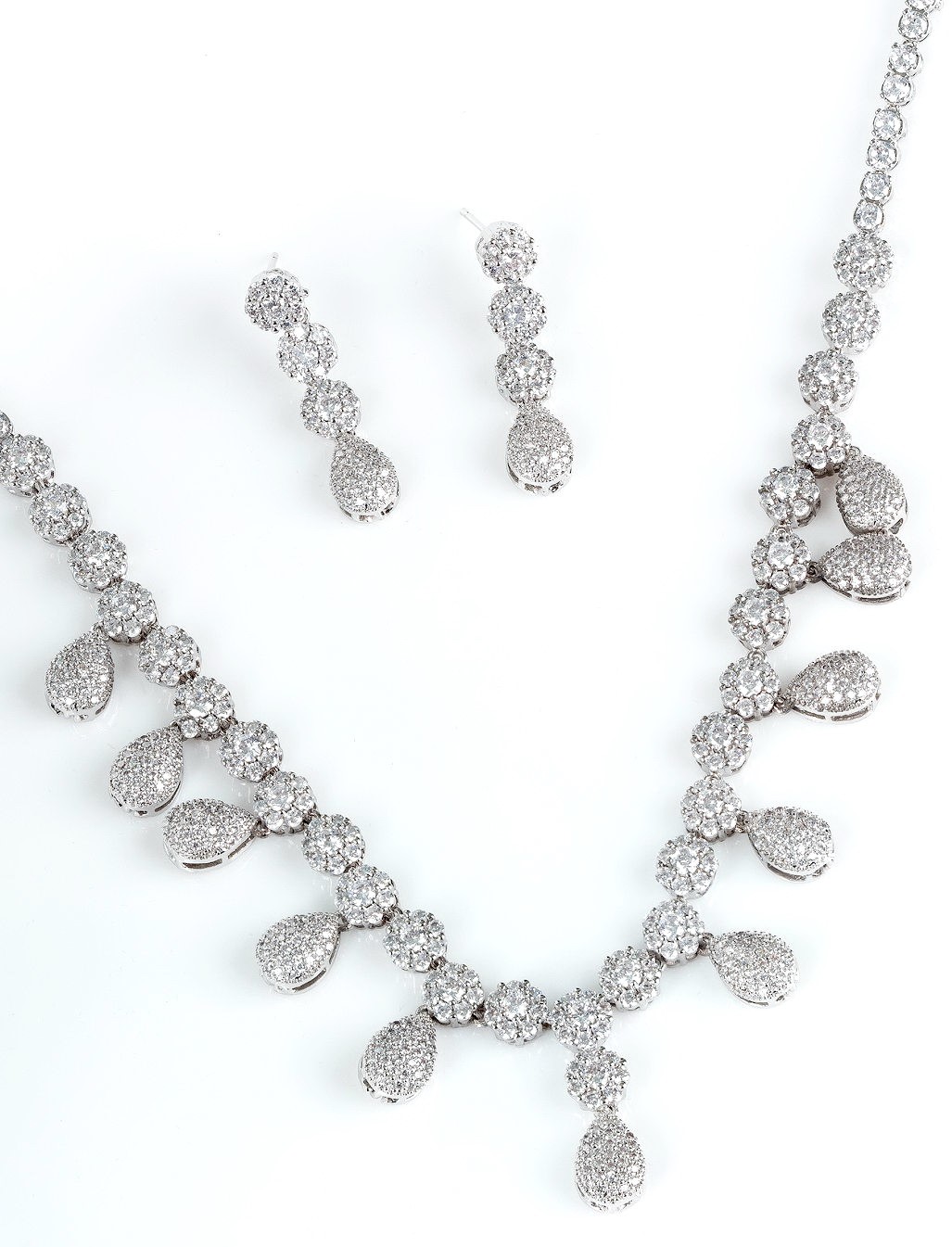 DIAMOND 18K WHITE GOLD NECKLACE EARRING สร้อยคอ ต่างหู เพชร ทอง 18K Pre-order