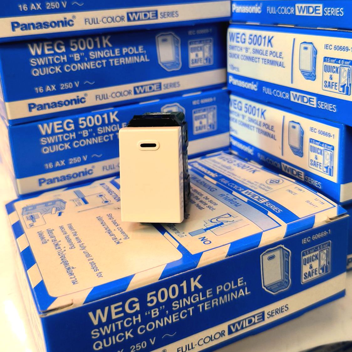 Panasonic สวิทซ์พานาโซนิค สวิทช์ทางเดียว รุ่น WEG5001 10 ตัว
