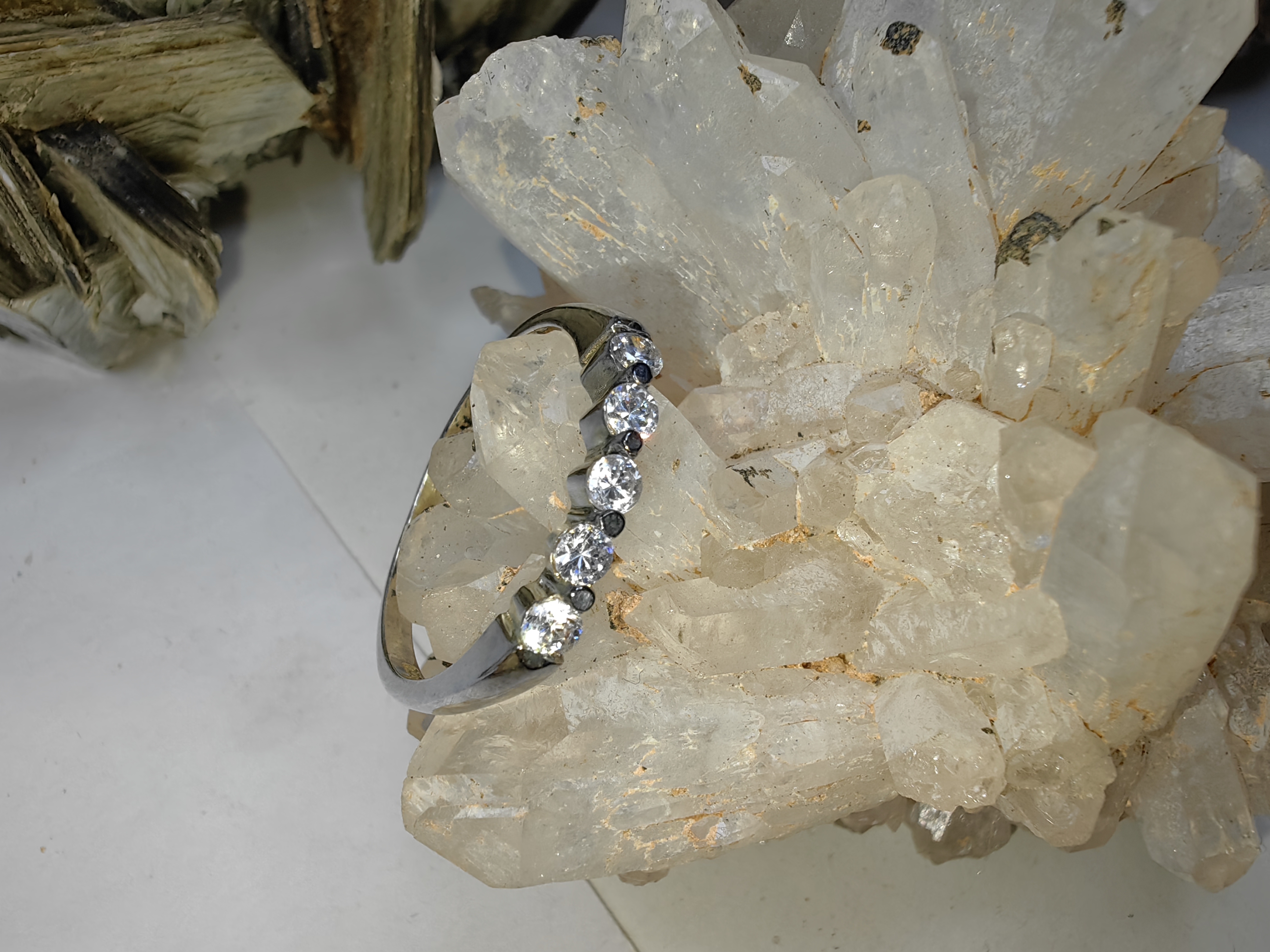 แหวนเพชร CZ เงินแท้ 92.5% Cubic Zirconia 925 Sterling Silver Ring Size 58