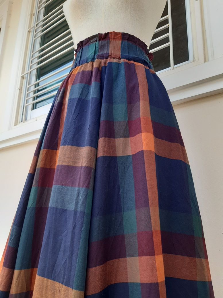 กระโปรงบานทรงเอลายสก๊อต คู่สีโทนเย็น ส้ม น้ำเงิน เขียวหัวเป็ด