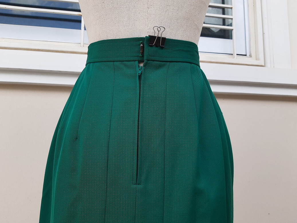 🔥 SALE 50% 🔥กระโปรงพลีทสีเขียว งานจากญี่ปุ่นค่ะ