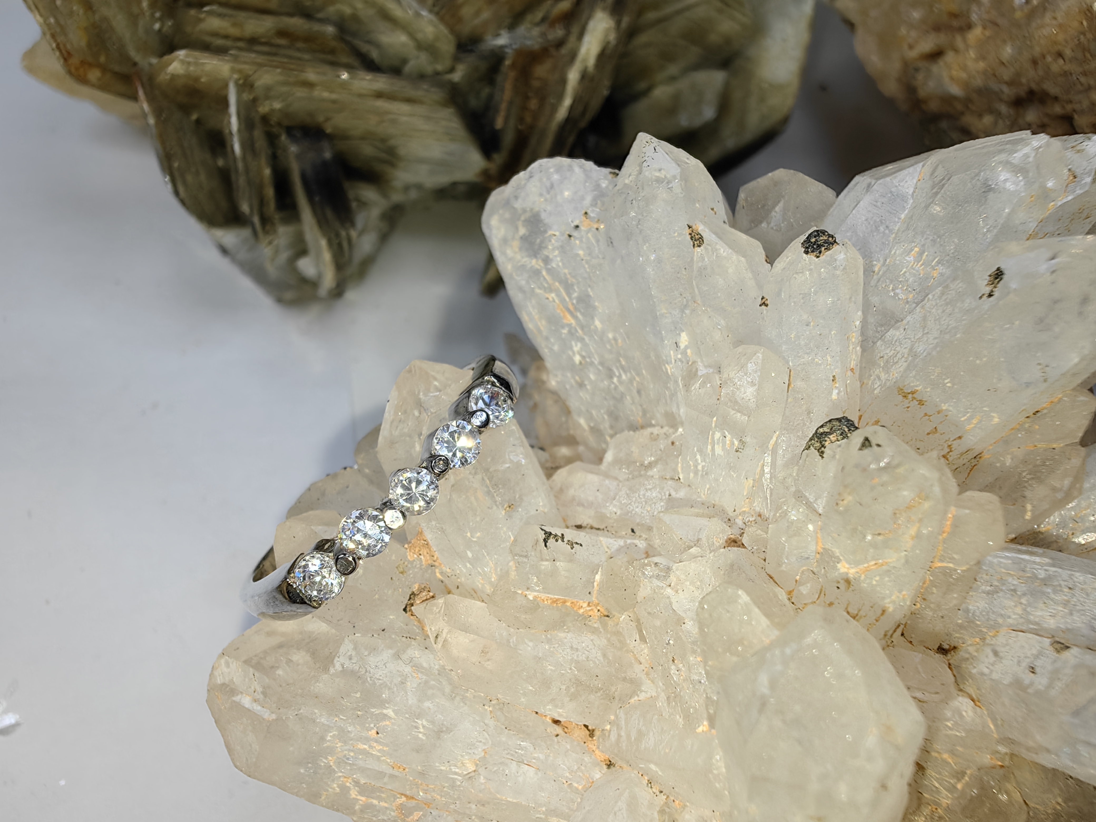 แหวนเพชร CZ เงินแท้ 92.5% Cubic Zirconia 925 Sterling Silver Ring Size 58