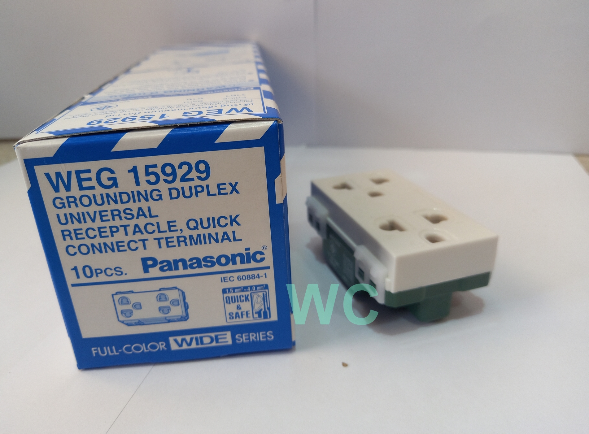 panasonic ปลั๊กกราวน์คู่ ปลักกราวเดียวรุ่น WEG15929 WEG1191K ราคายกกล่อง 10ตัว ( ของแท้100% )
