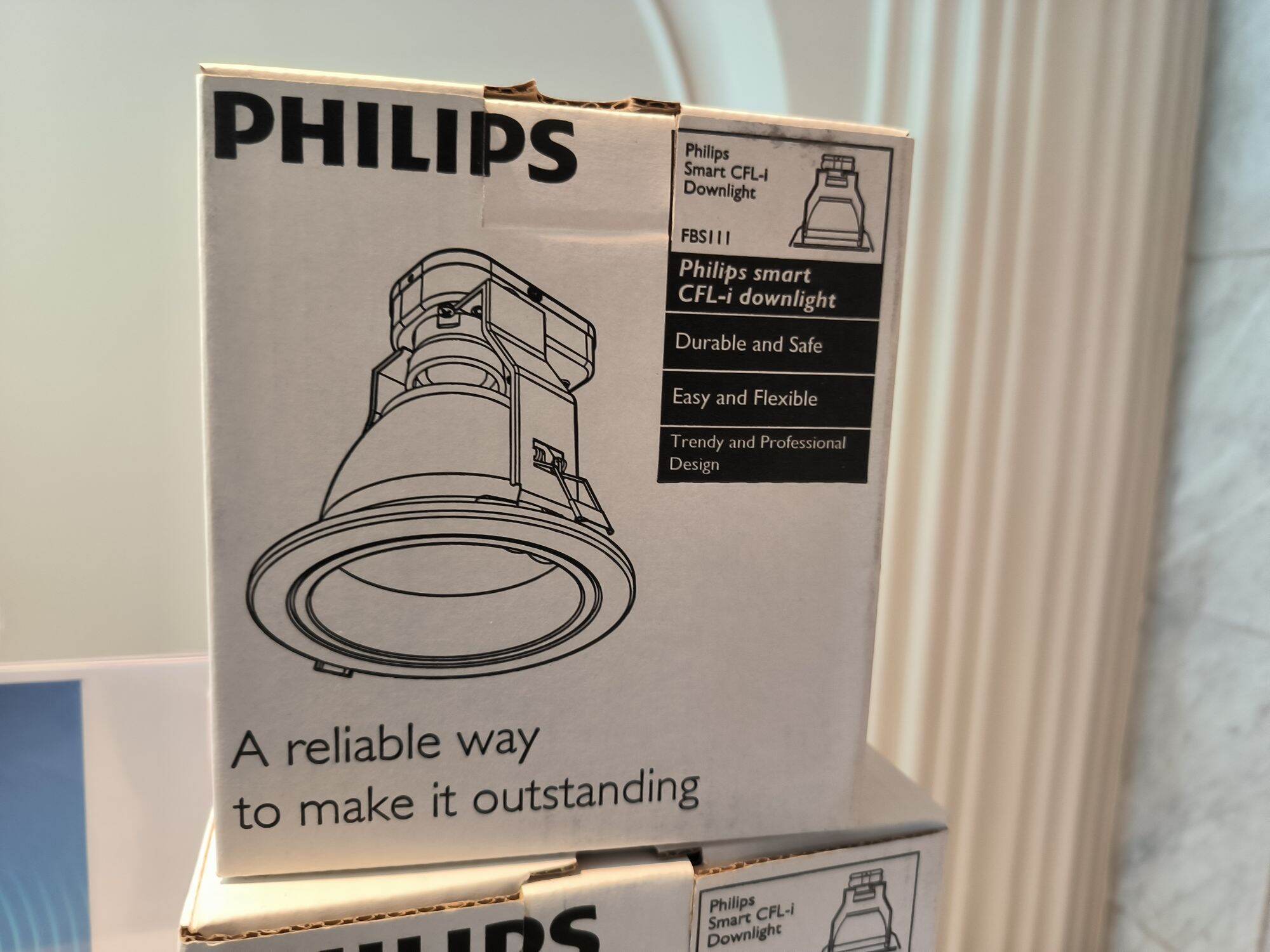 Philips ดาวน์ไลท์ ฟิลลิป์ โคมฝังฝ้า 4นิ้ว FBS111 ดาวน์ไลท์ฟิลิปส์ โคมฝั่งฝ้า Dowmlight Philips สีขาว