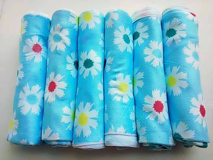 ผ้าขายส่ง ผ้าลายการ์ตูน ผ้าผืน ผ้าผืนใหญ่ ราคาผ้า ได้ 2 ผืน จร้า