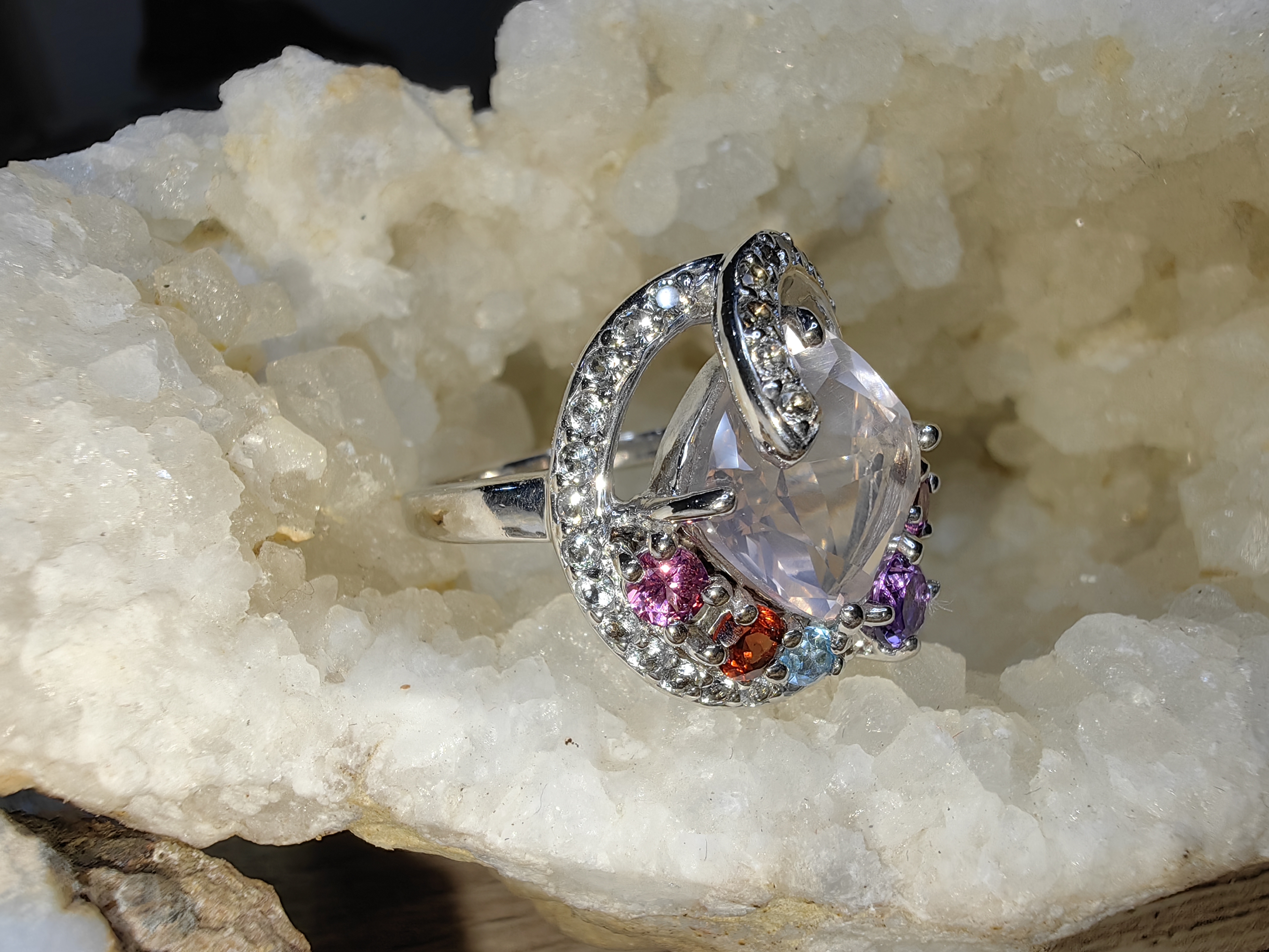 ROSE QUARTZ RHODOLITE GARNET SKY BLUE TOPAZ AMETHYST RING