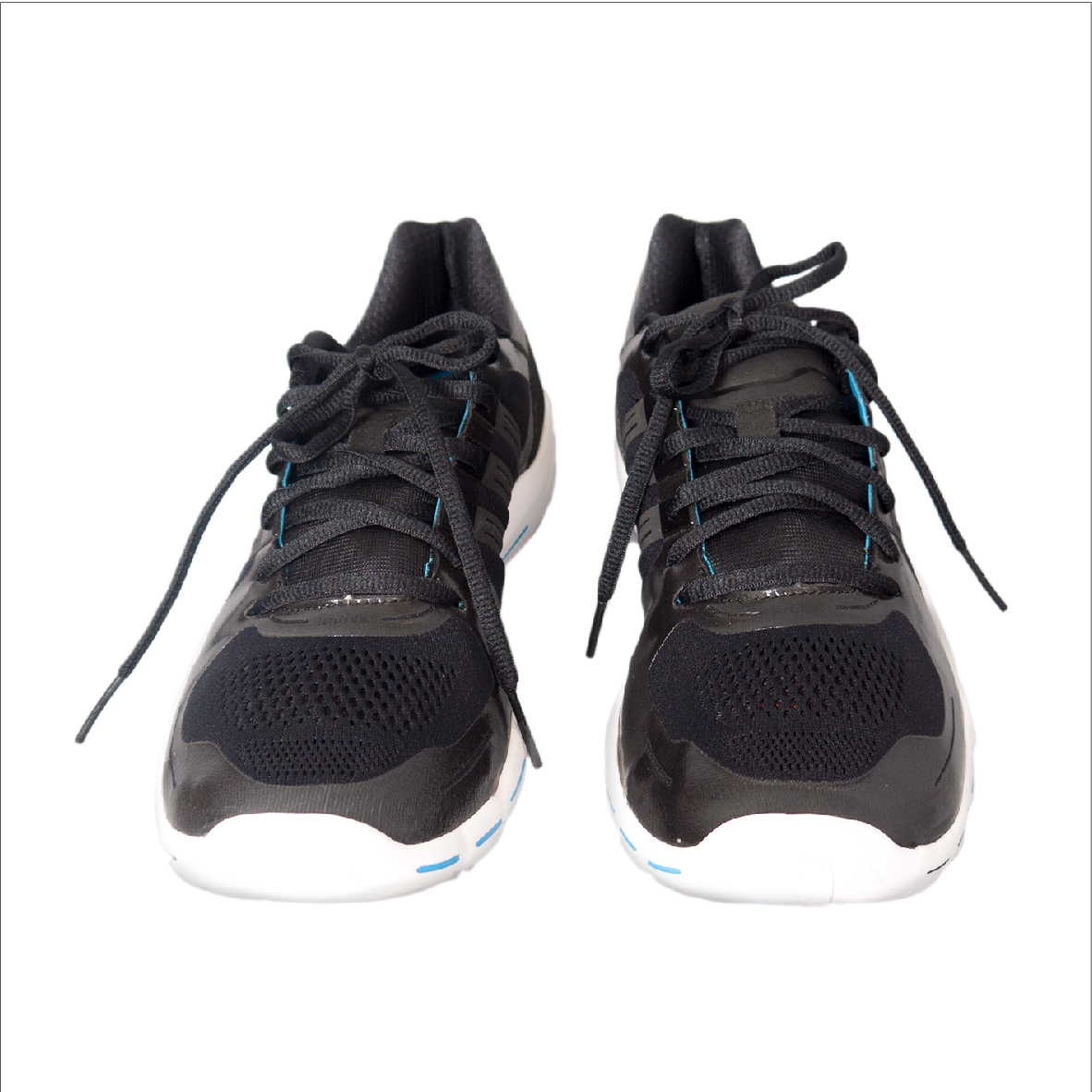 G 140047 รองเท้า (ผ้าใบ) Adidas ราคาเช่า 220 บาท ต่อ 1 วัน