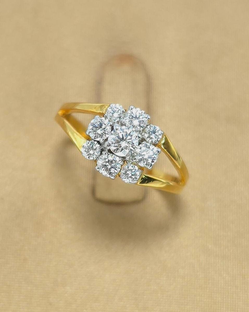 🚫ปิดการขาย(SoIdOut)🚫แหวนทองคำ 18K เพชรเกสร 12 ตัง 1 เม็ด 6 ตัง 4 เม็ด 3 ตัง 4 เม็ด รวม 48 ตัง น้ำ 97-98 ความสะอาด vvs หน้ากว้าง 8.4 มิล ไซส์ 48 น้ำหนัก 2.1 กรัม ราคา 10,500.-(Net)