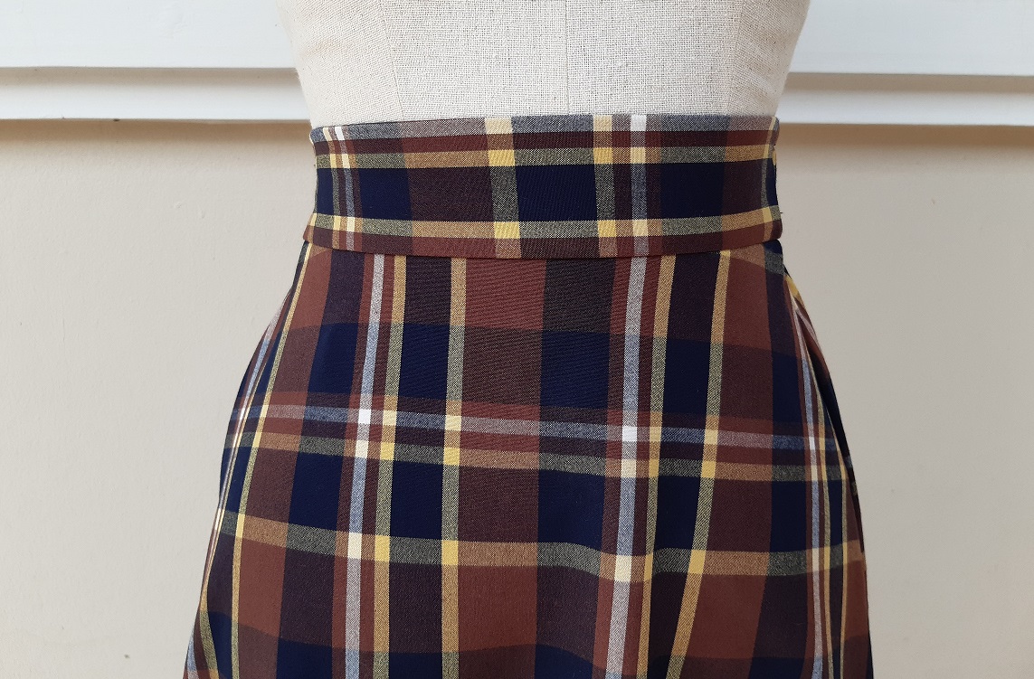 กระโปรงยาวลายสก็อตแบรนด์ GU