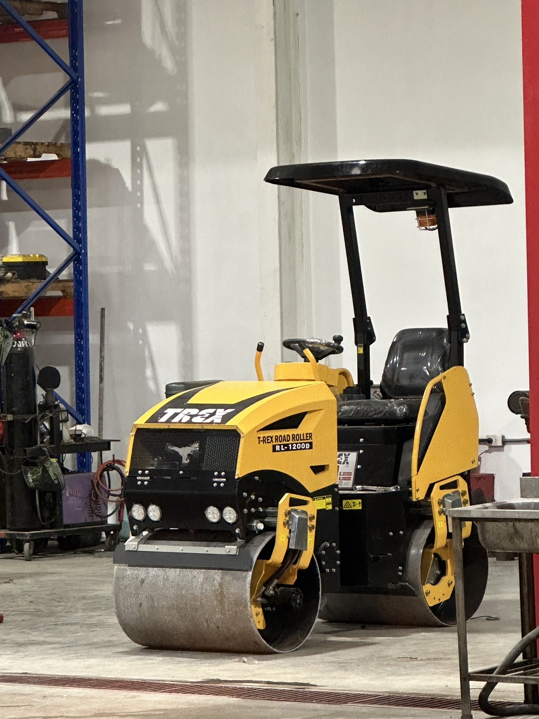 รถบดดินนั่งขับสองล้อ เอวอ่อนทีเร็ก Tandem Rollers T-REX RL1200D 1.2 ตัน แรงบดอัด 25KN