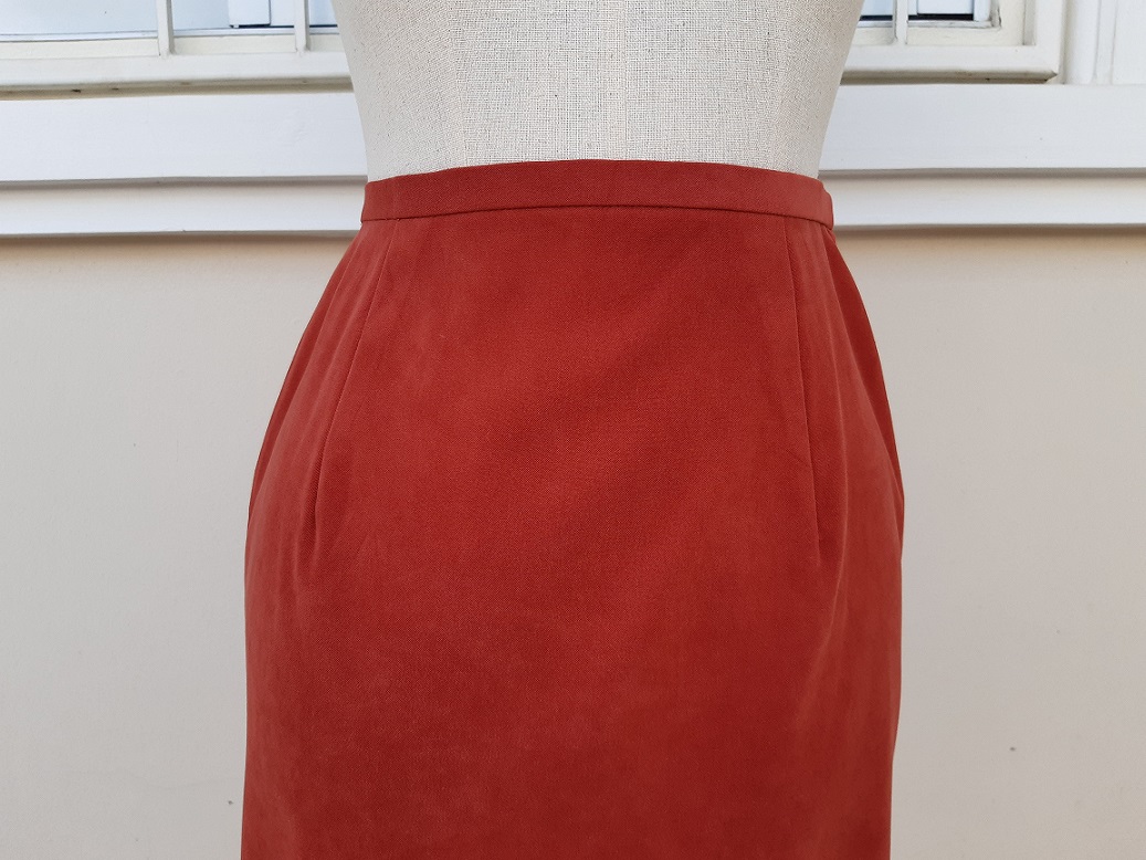 กระโปรงผ้าสักหลาดสีส้มทรงเอ