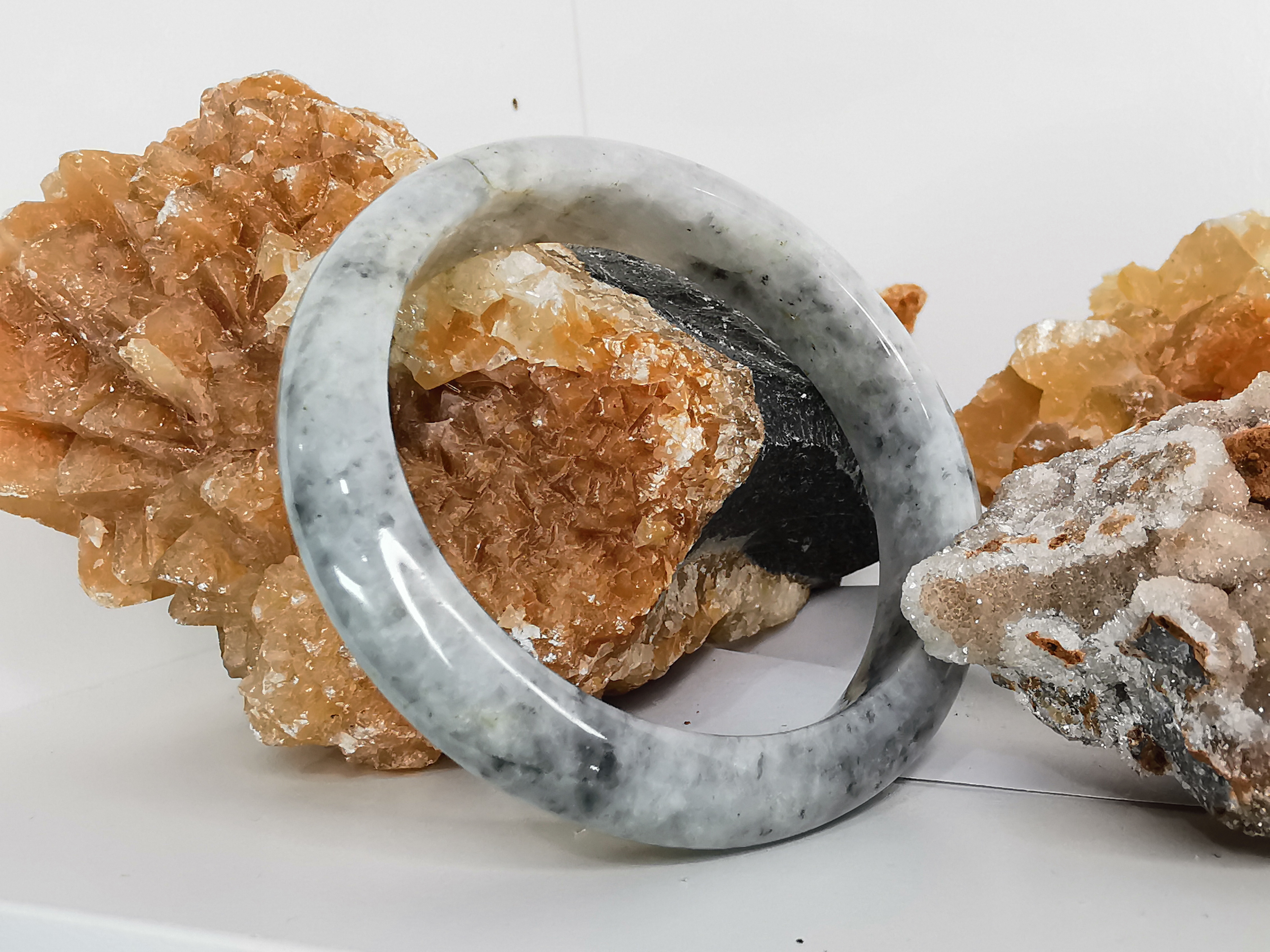 White Grey Green Bangle กำไลหยกเจไดต์แท้ Diameter/ เส้นผ่านศูนย์กลางด้านใน 59 mm.*