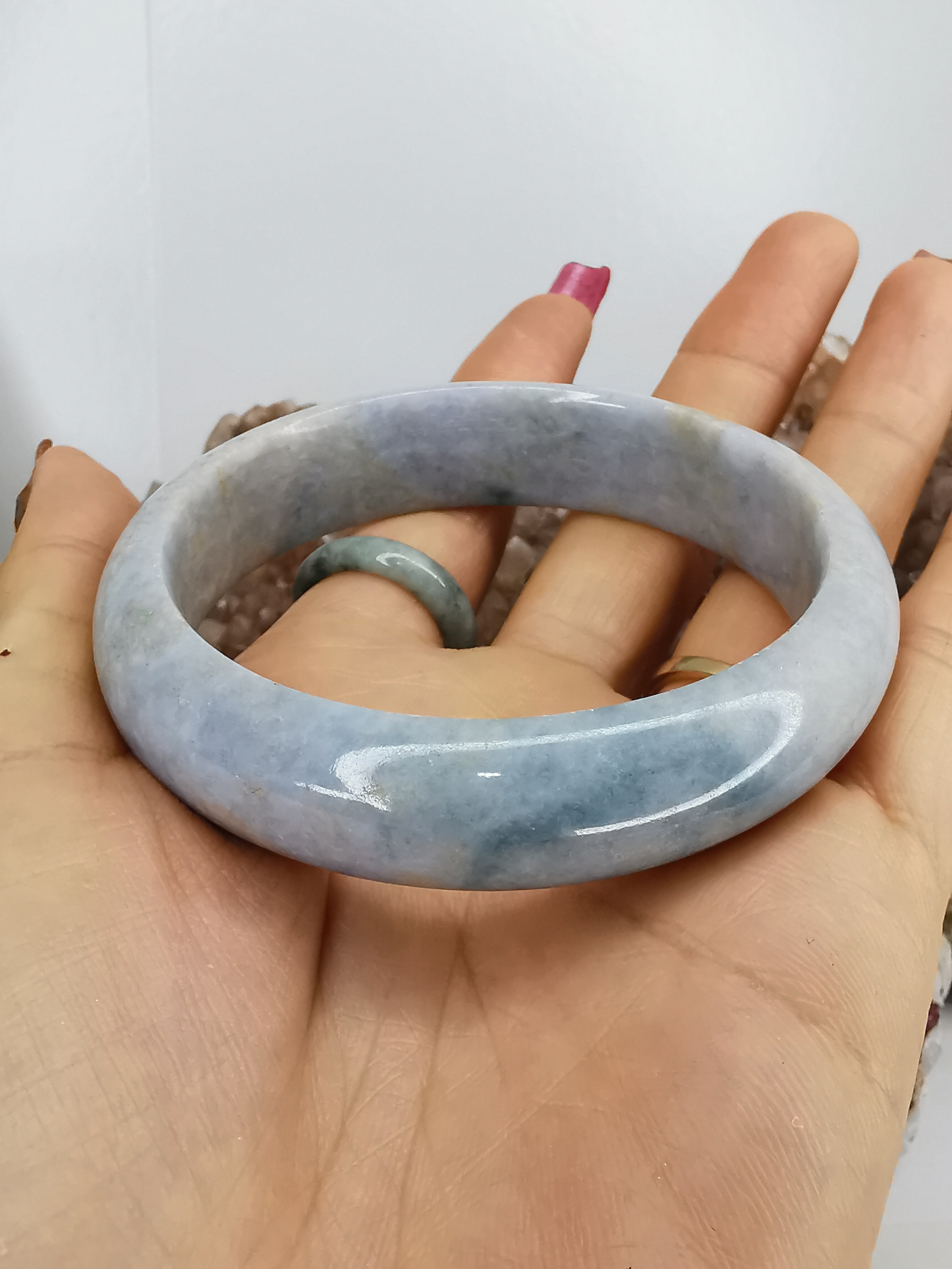 Blue Green Yellow Jade Bangle กำไลหยกเจไดต์แท้ Diameter/ เส้นผ่านศูนย์กลางด้านใน 59 mm.