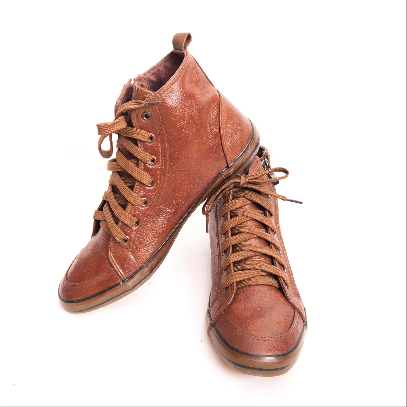 G 160170 รองเท้าบู๊ทหนัง (หุ้มข้อสูง) Y.BOKAI ราคาเช่า 60 บาท ต่อ 1 วัน (สินค้าหมด)