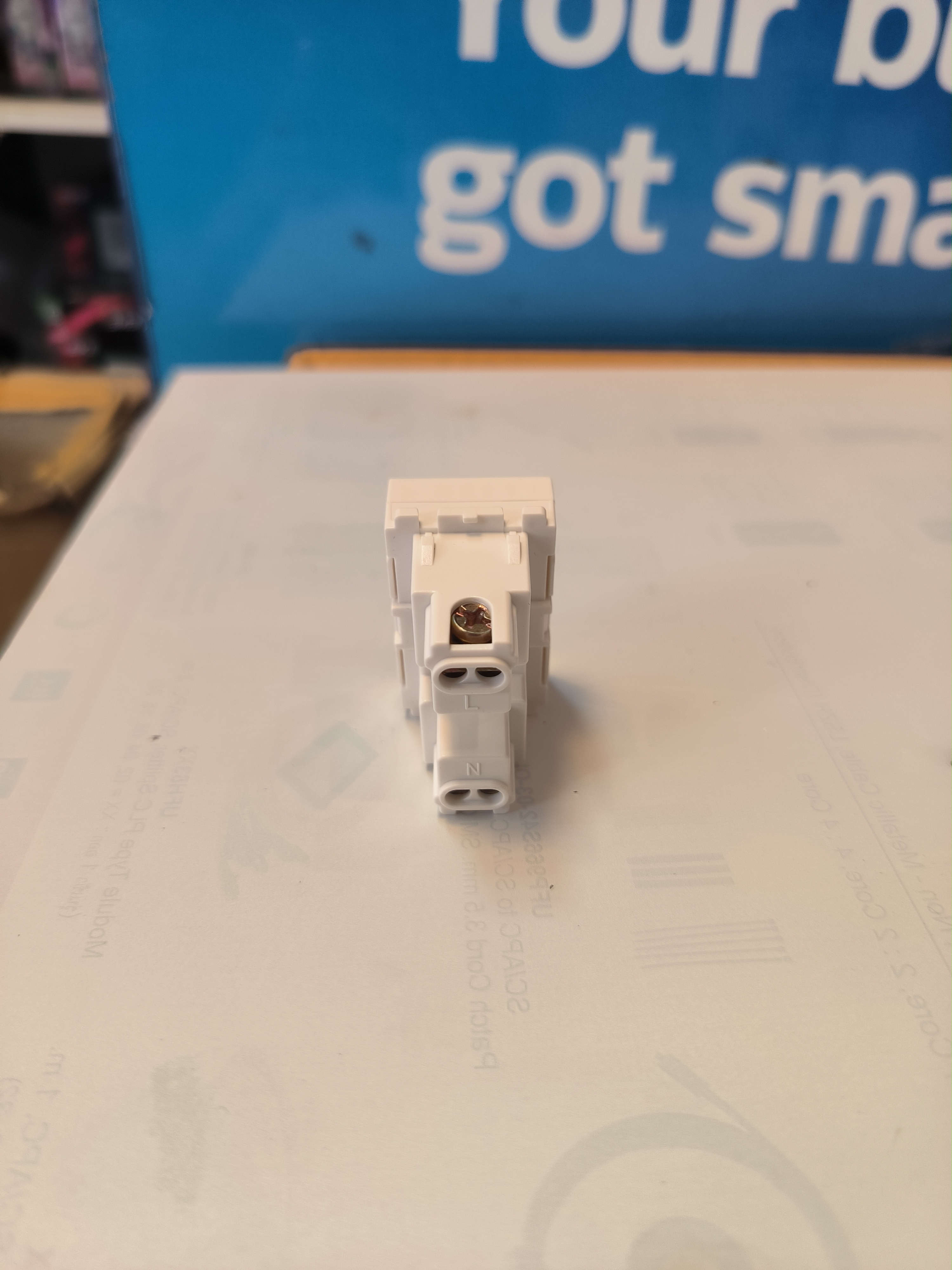PHILIPS เต้ารับไฟฟ้าเดี่ยว ปลั๊ก ออริกามิ OrigamiStyle Simplex 2P